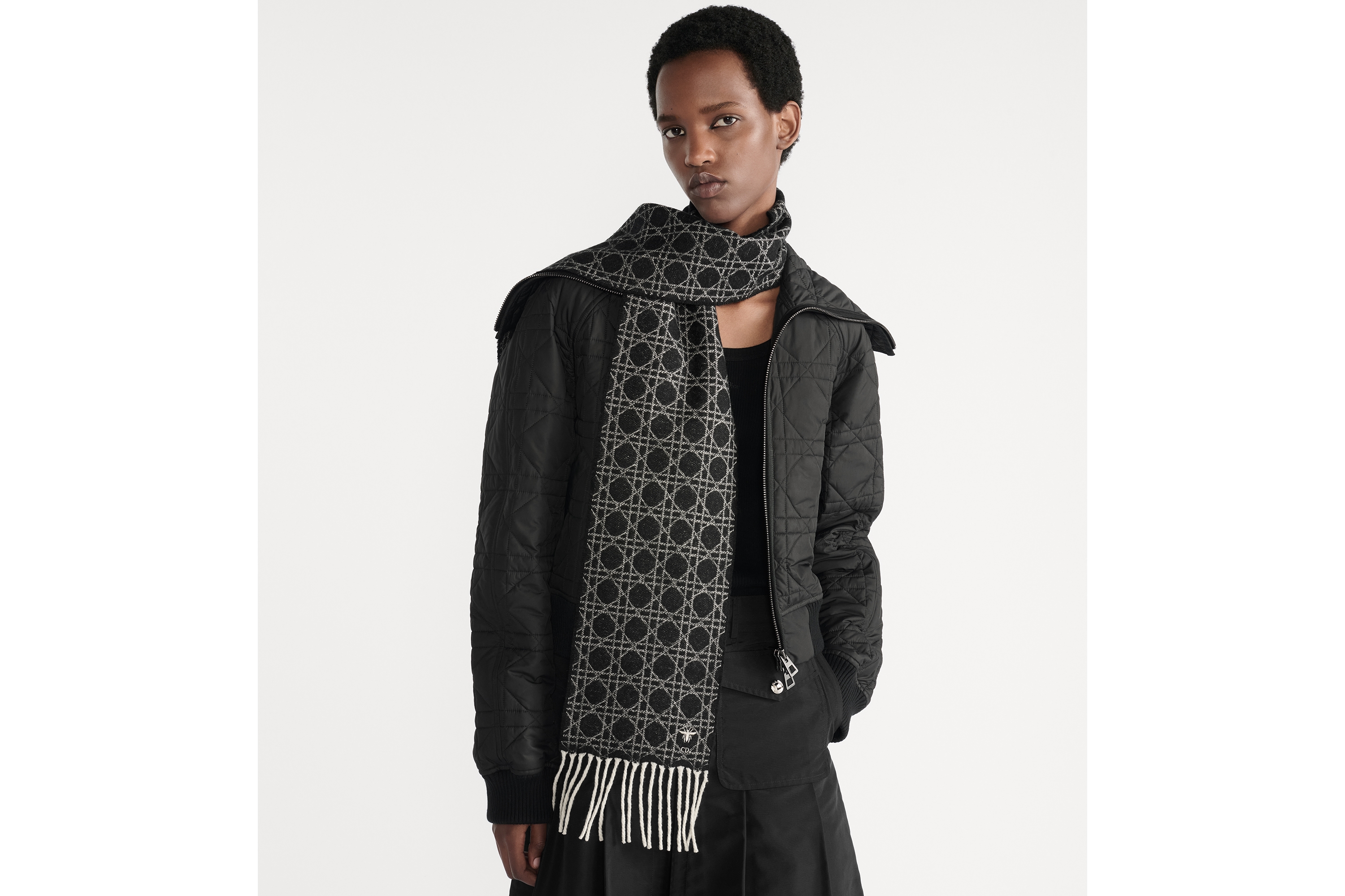 Dior Cannage 围巾 黑色和白色山羊绒面料 E04