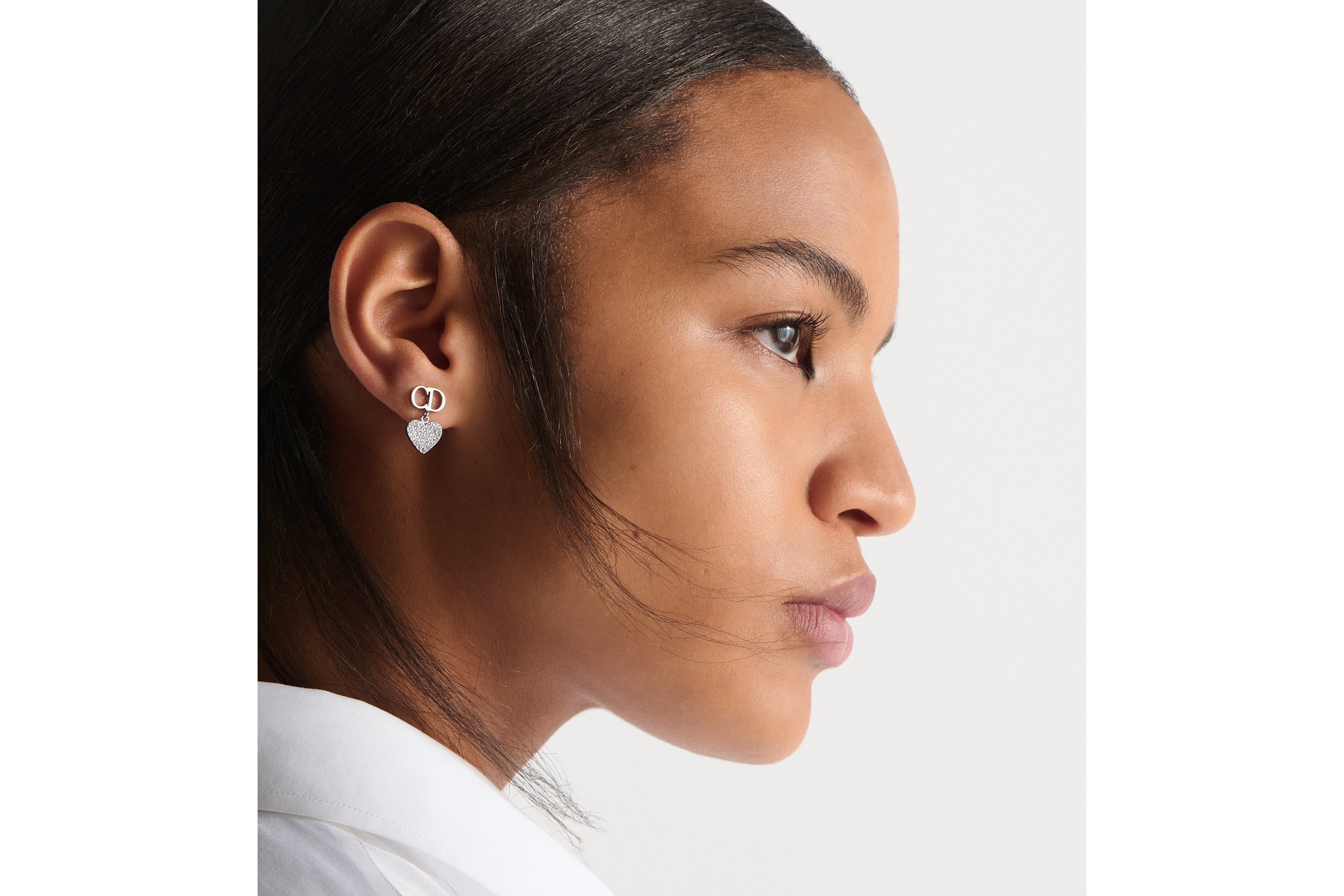 look_image_alt_prefix Clair D Lune 耳环 银色饰面金属和白色晶体装饰 E08