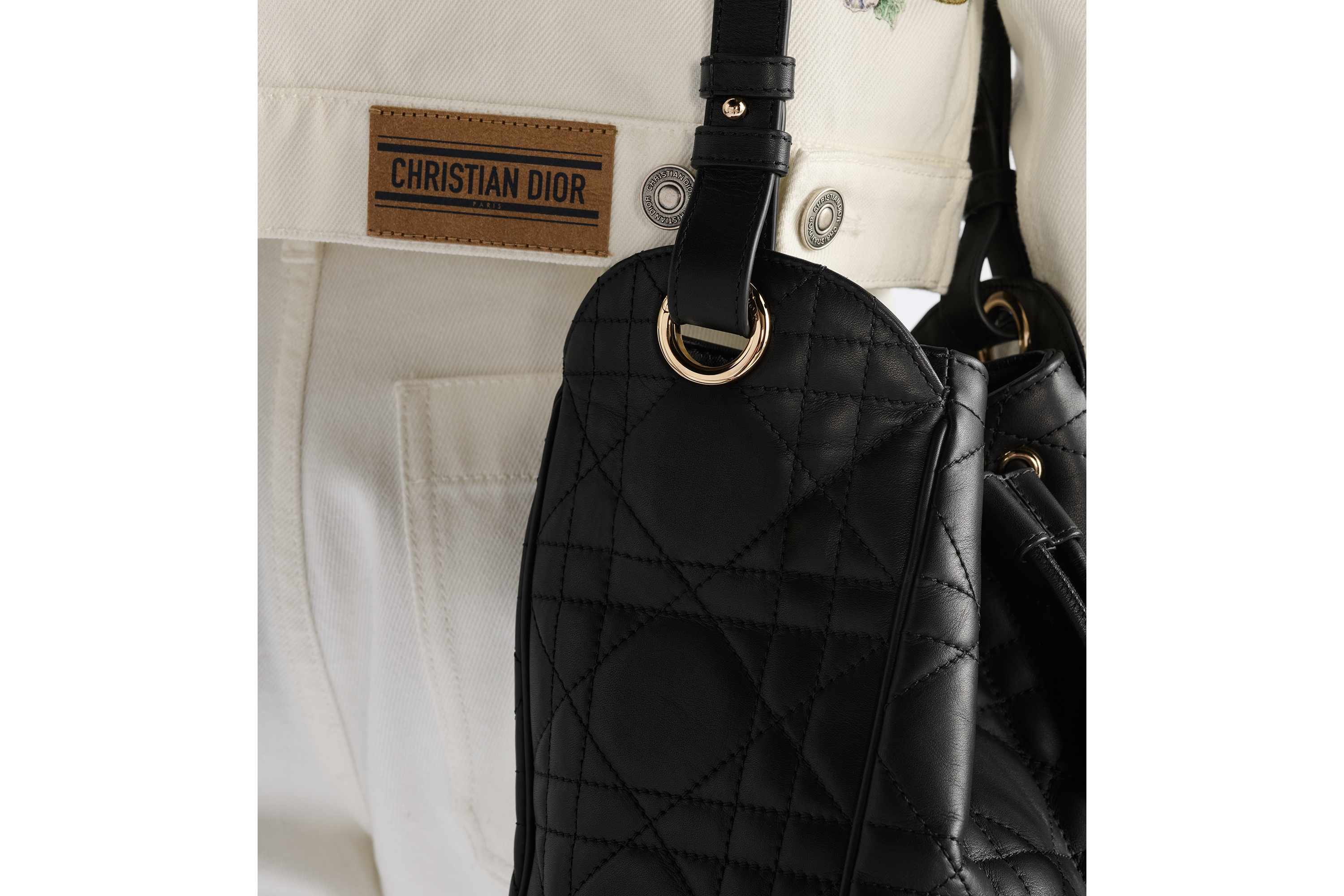 look_image_alt_prefix 小号 D-Motion 手袋 黑色羊皮革超大藤格纹 E17