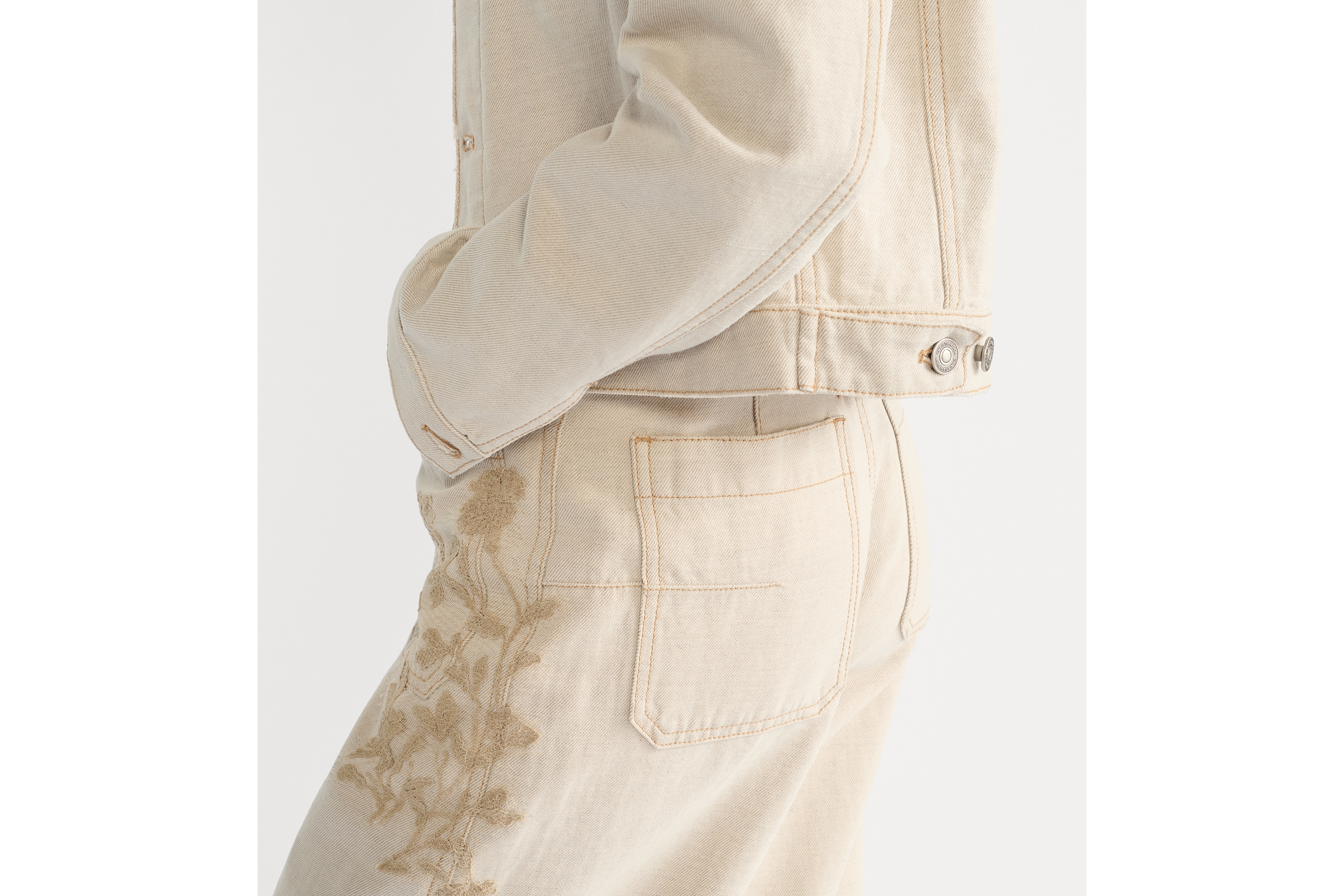 喇叭形牛仔裤 米色棉质牛仔面料和 Millefiori 图案蕾丝 E10