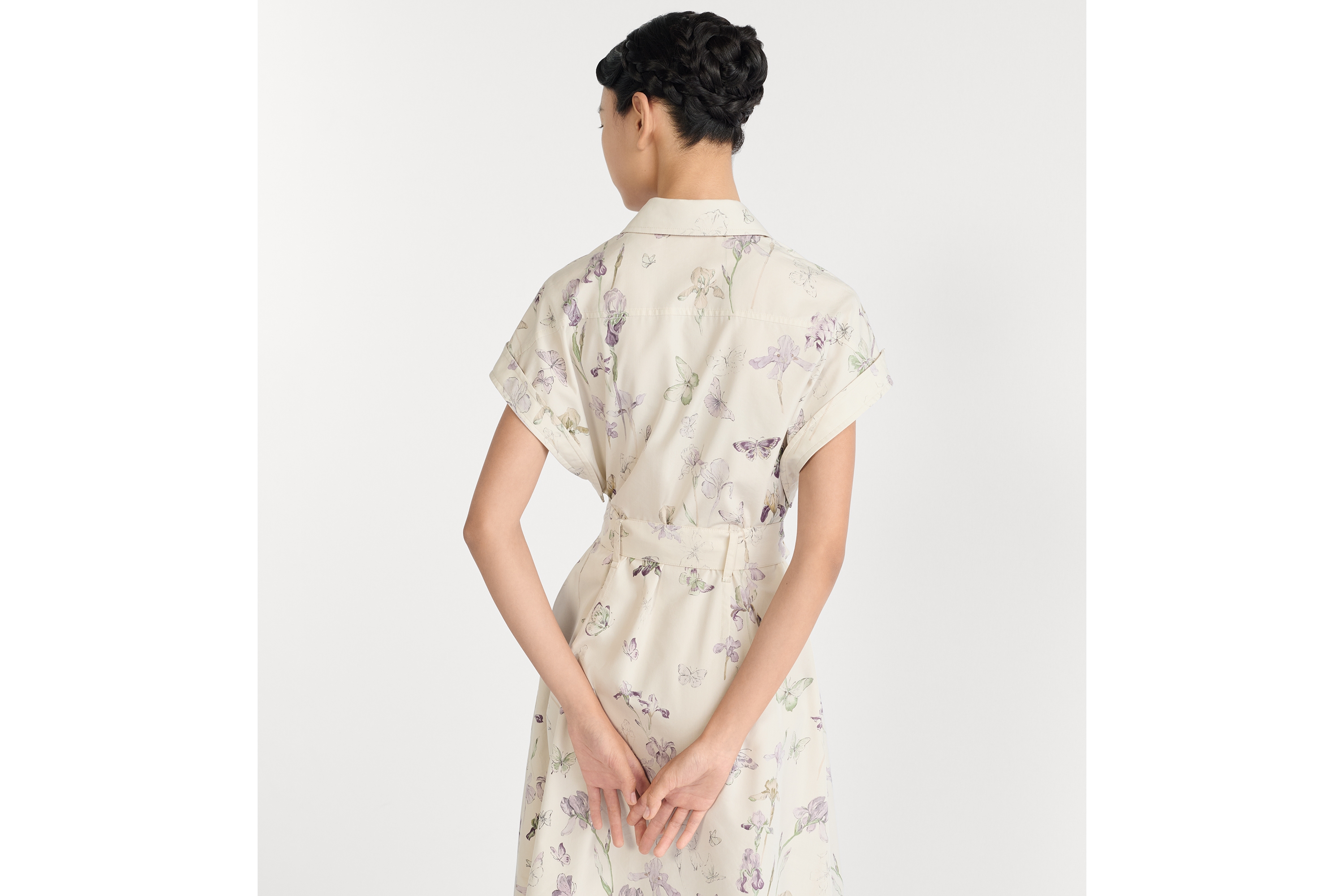 中长款衬衫式连衣裙 米色棉质和桑蚕丝混纺府绸多色 Butterflies & Iris 图案搭配腰带 E06