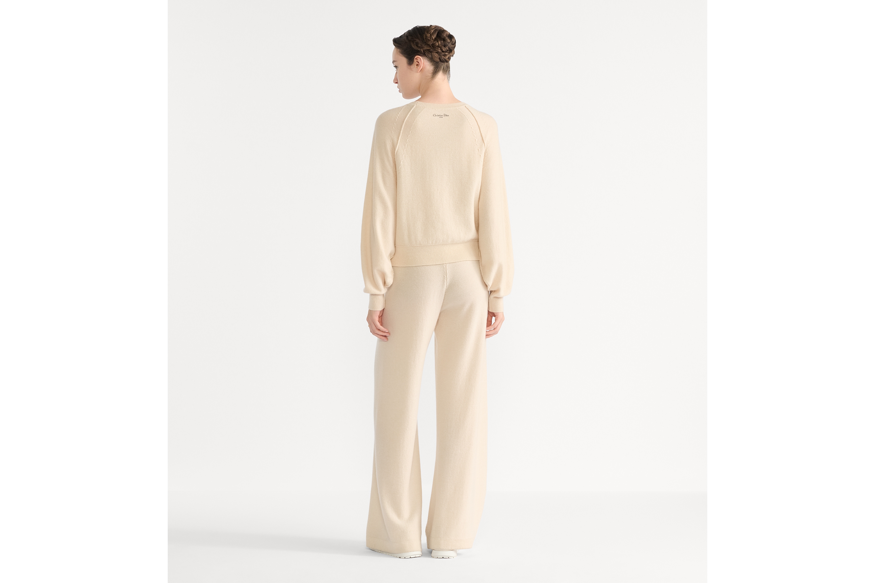 look_image_alt_prefix 针织衫 米白色山羊绒针织面料黑色 Dioresque Butterfly 图案 E03