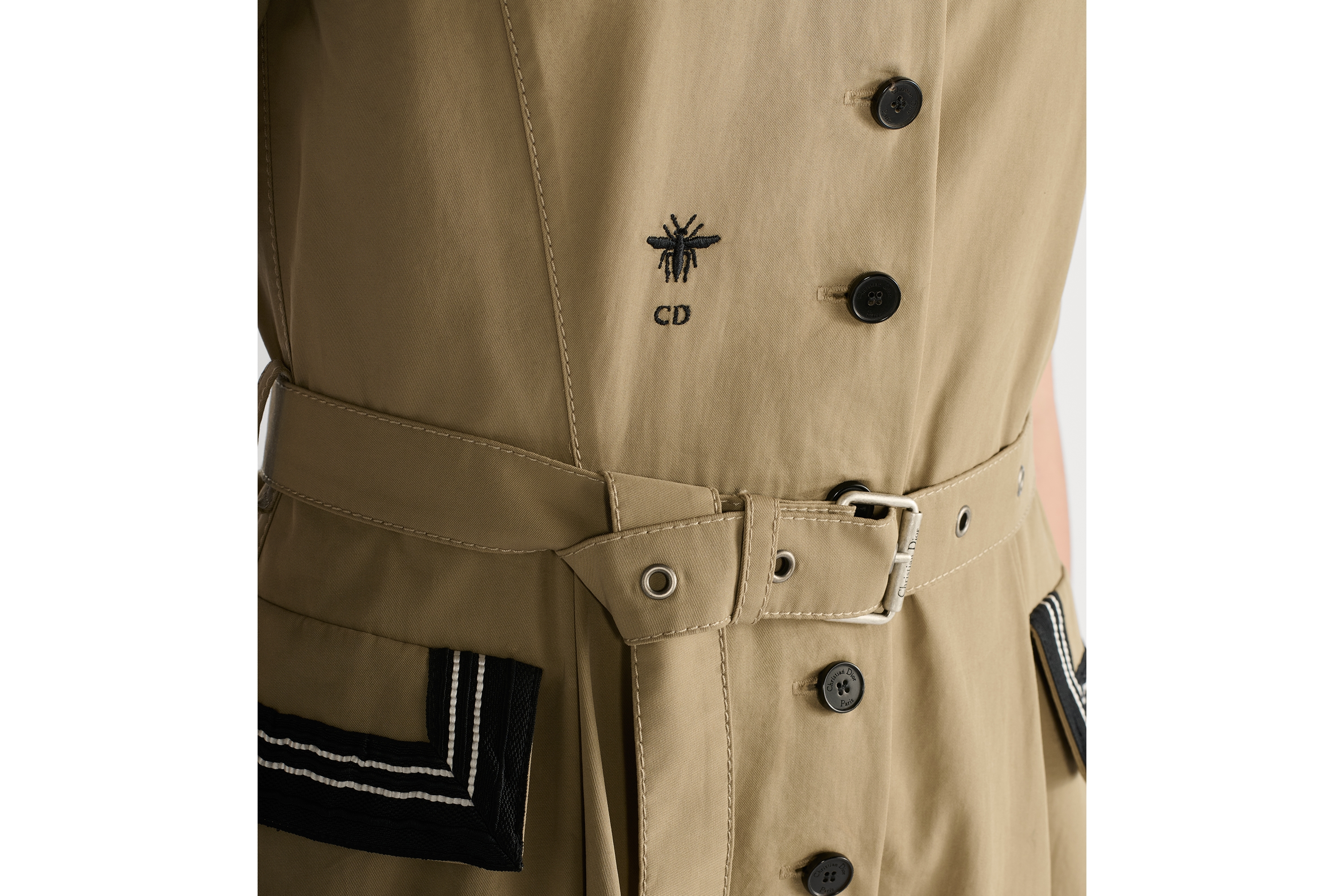 喇叭形中长款衬衫式连衣裙 米色棉质华达呢面料 E13