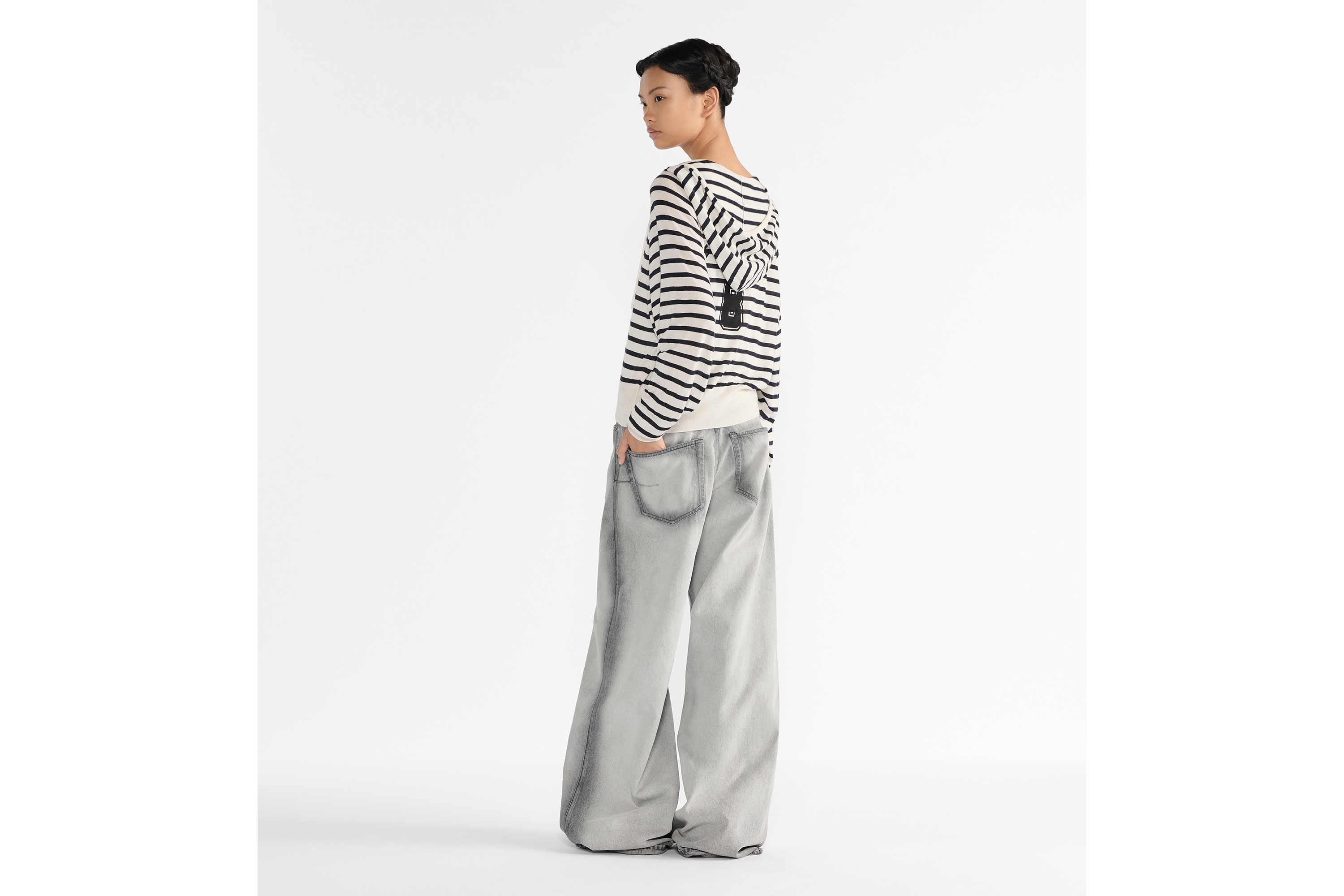 Dior Marinière 拉链连帽开衫 白色和海军蓝色山羊绒和桑蚕丝混纺针织面料 E03