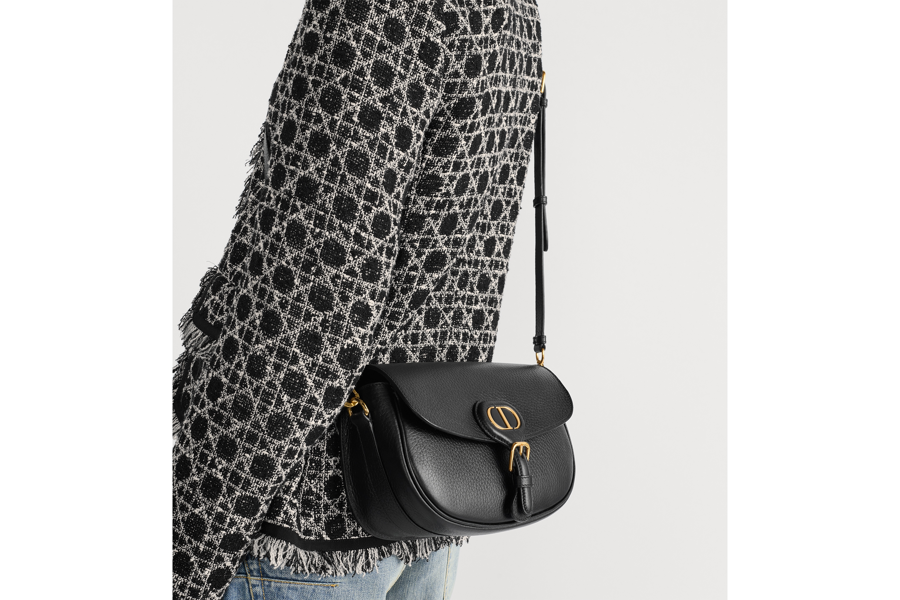 look_image_alt_prefix Dior Bobby Multicarry 手袋 黑色粒面牛皮革 E17