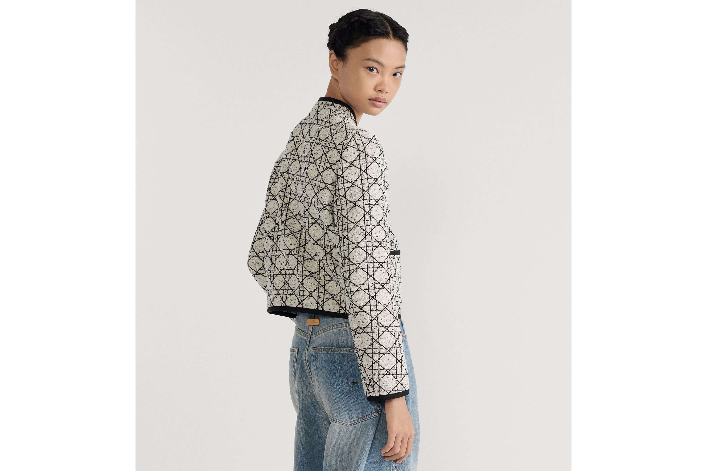 短款外套 黑色和白色绵羊毛混纺粗花呢超大藤格纹 E05