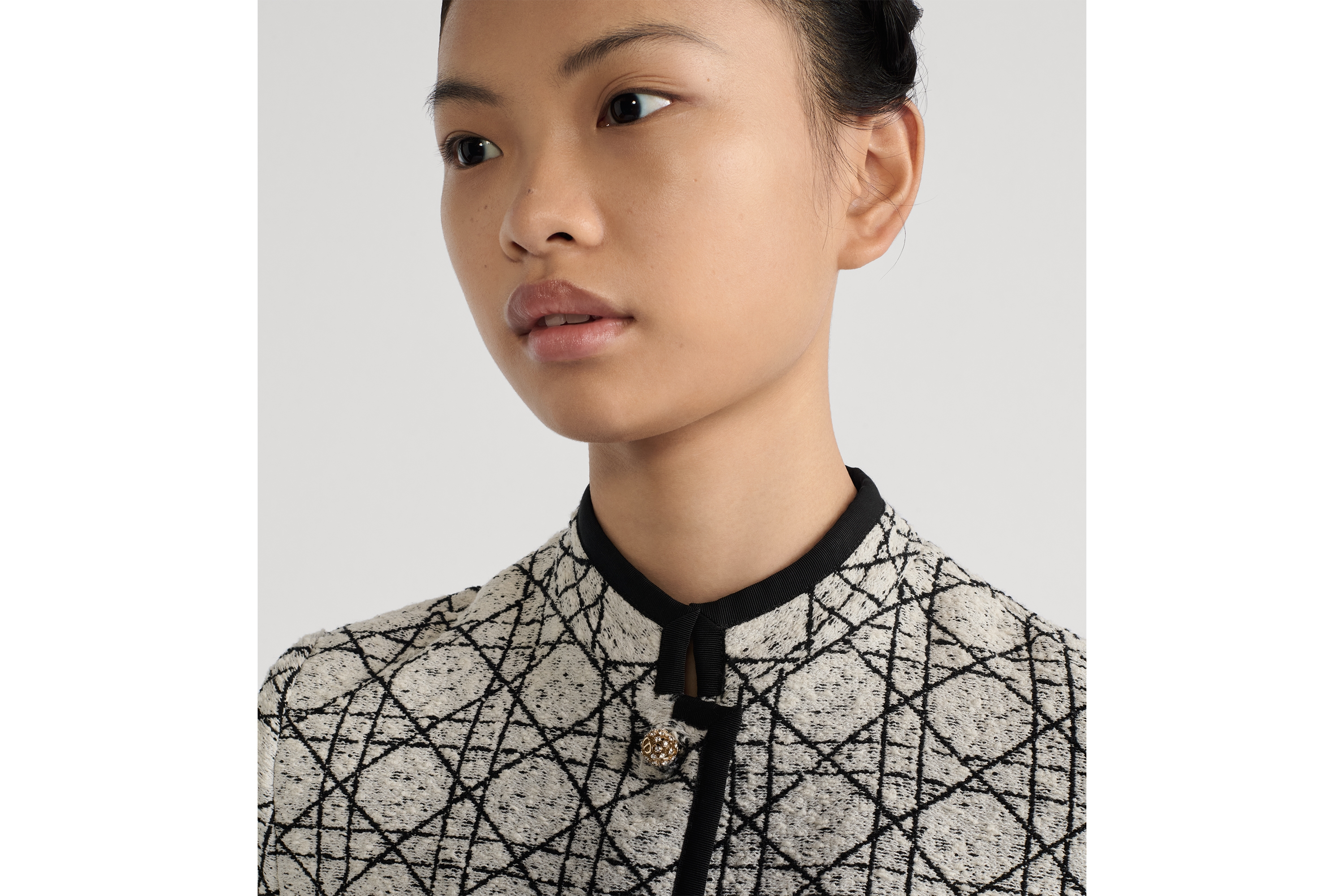 短款外套 黑色和白色绵羊毛混纺粗花呢超大藤格纹 E12