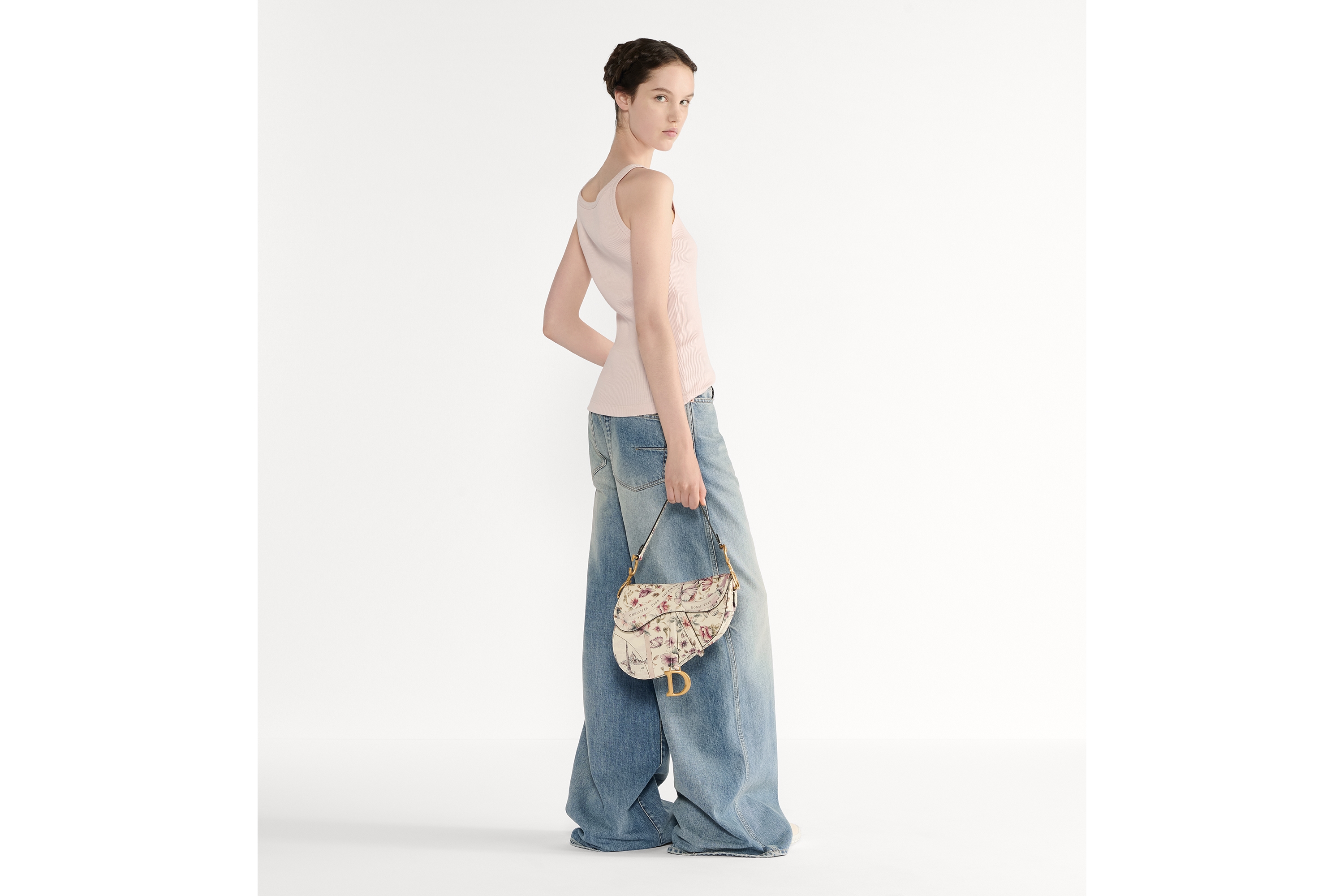 look_image_alt_prefix 背心 浅粉色棉质罗纹针织面料 E02