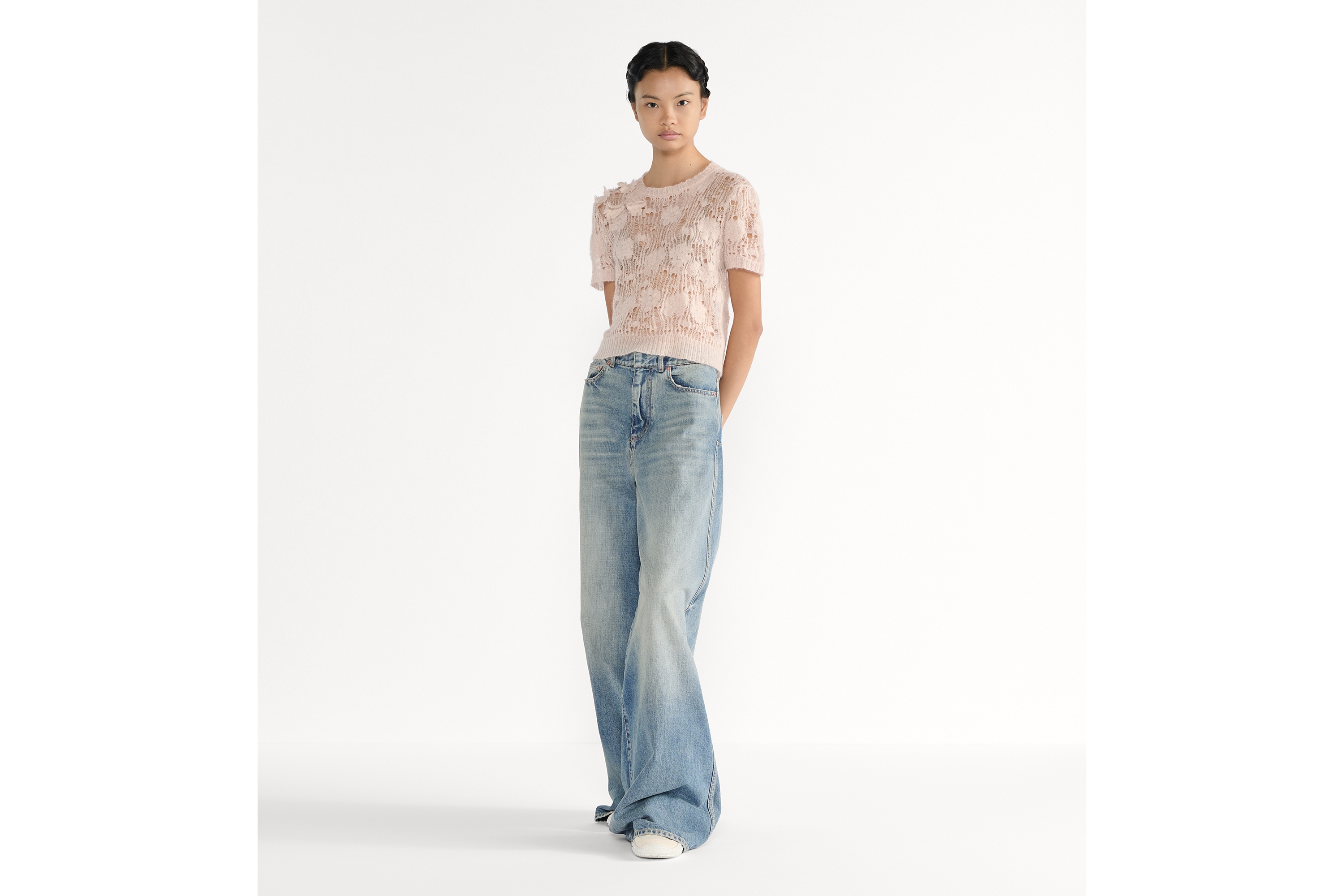 look_image_alt_prefix 短袖针织衫 粉色镂空桑蚕丝混纺针织面料 E01