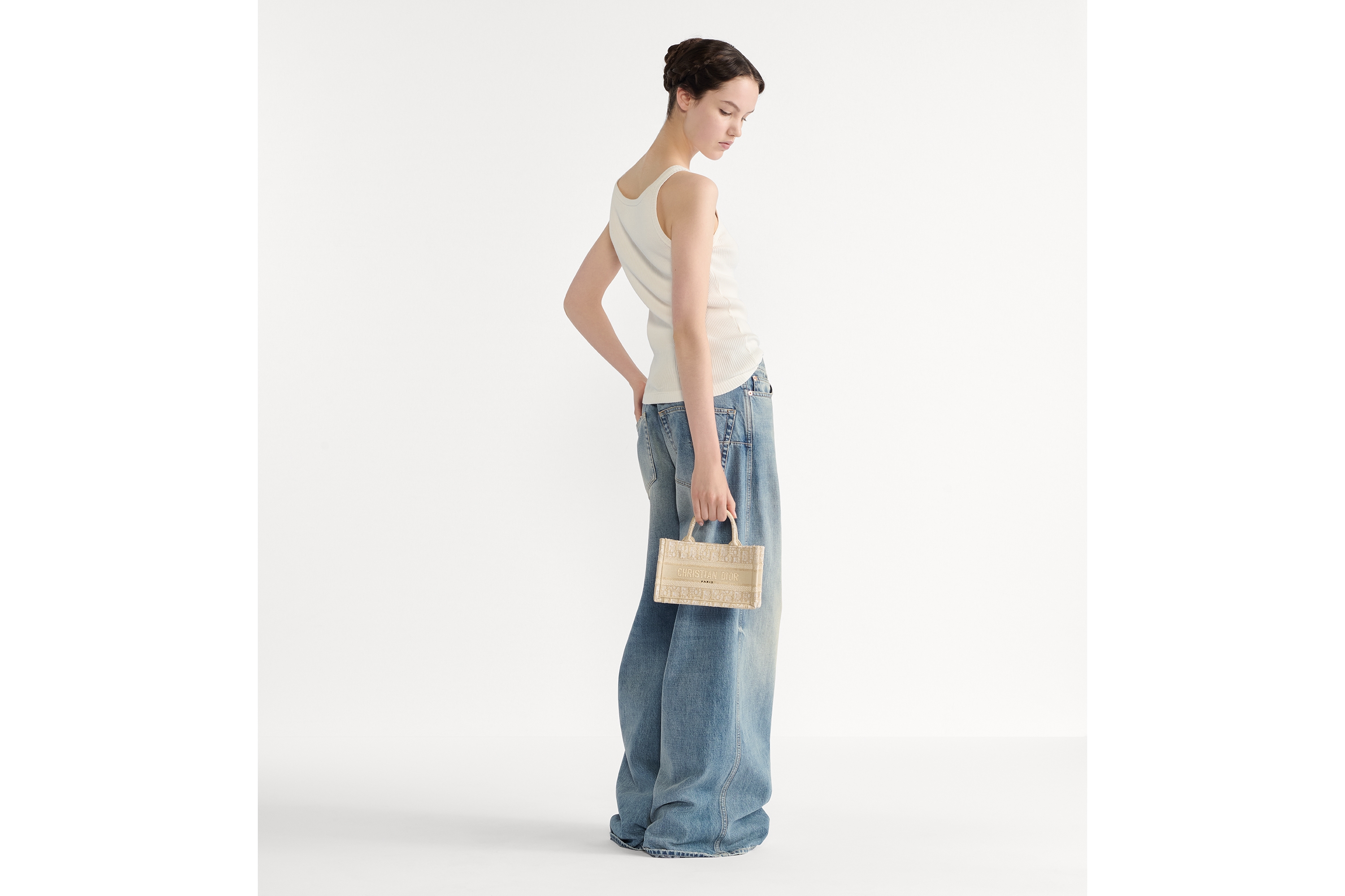 look_image_alt_prefix 迷你 Book Tote 手袋 金色调 Oblique 印花（21.5 x 13 x 7.5 厘米） E03