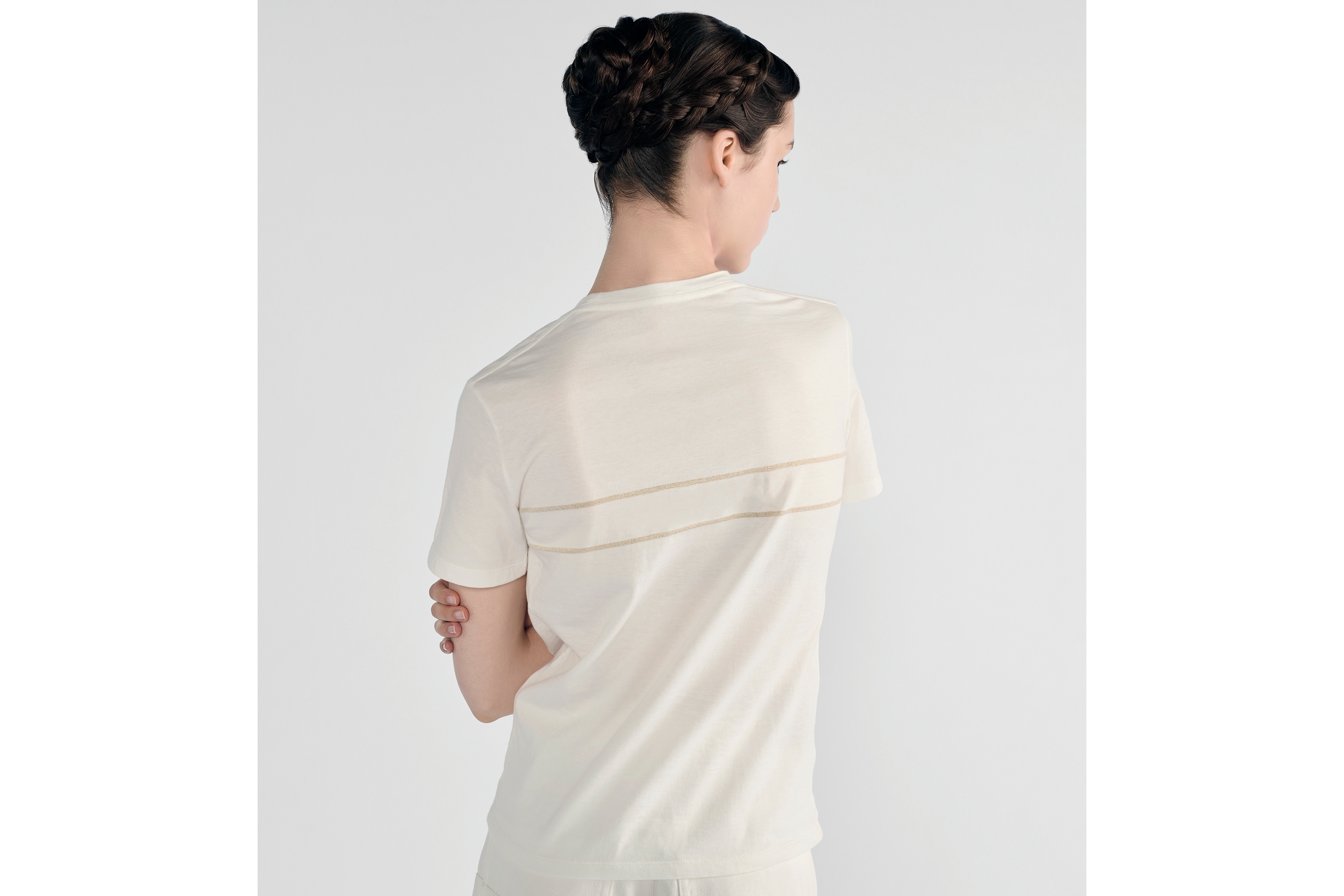 T 恤 米白色棉质混纺平纹针织面料金色调刺绣 E06