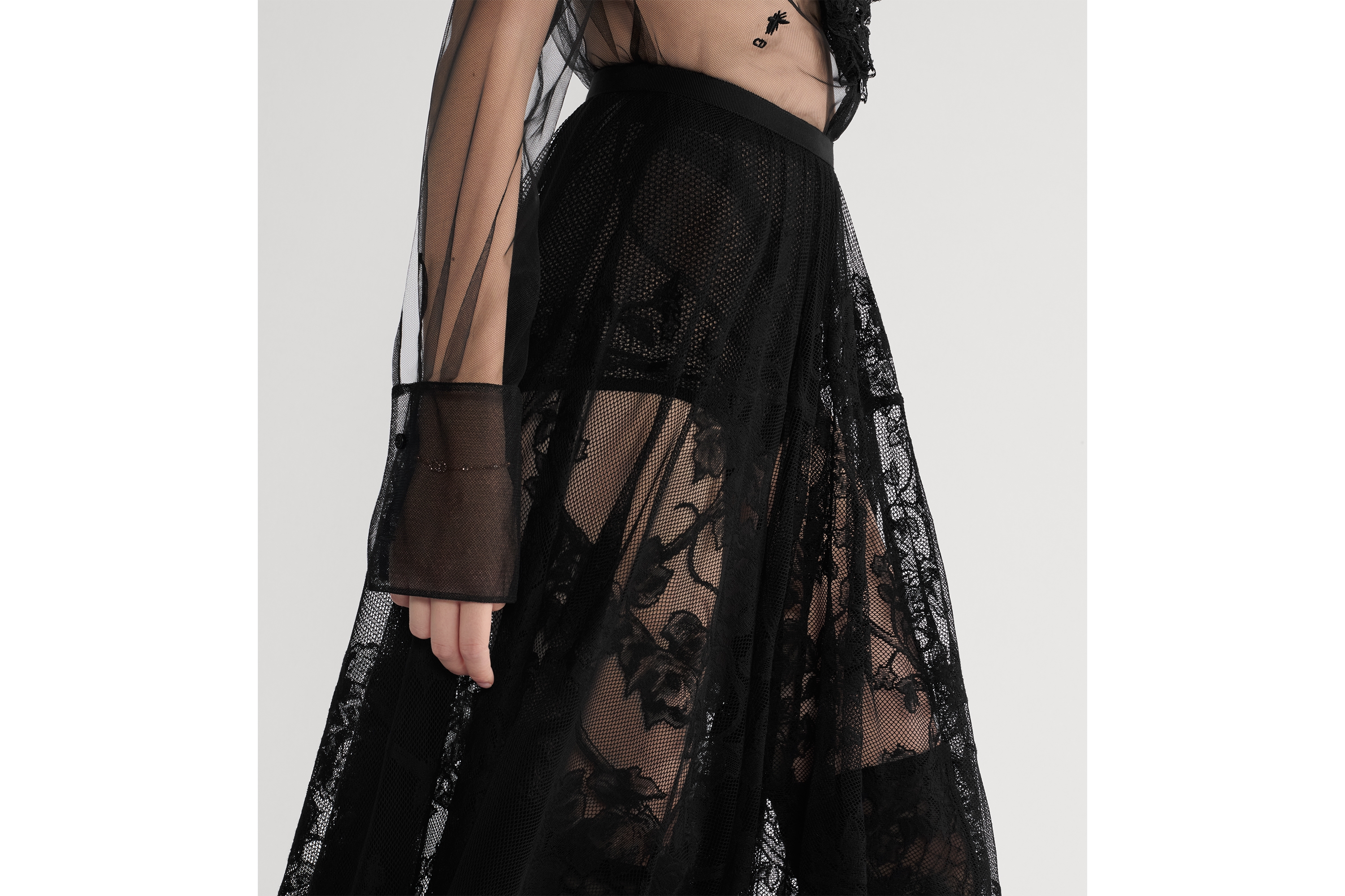 look_image_alt_prefix 喇叭形半裙 黑色棉质混纺蕾丝面料 Jardin D-Étoile 图案 E13