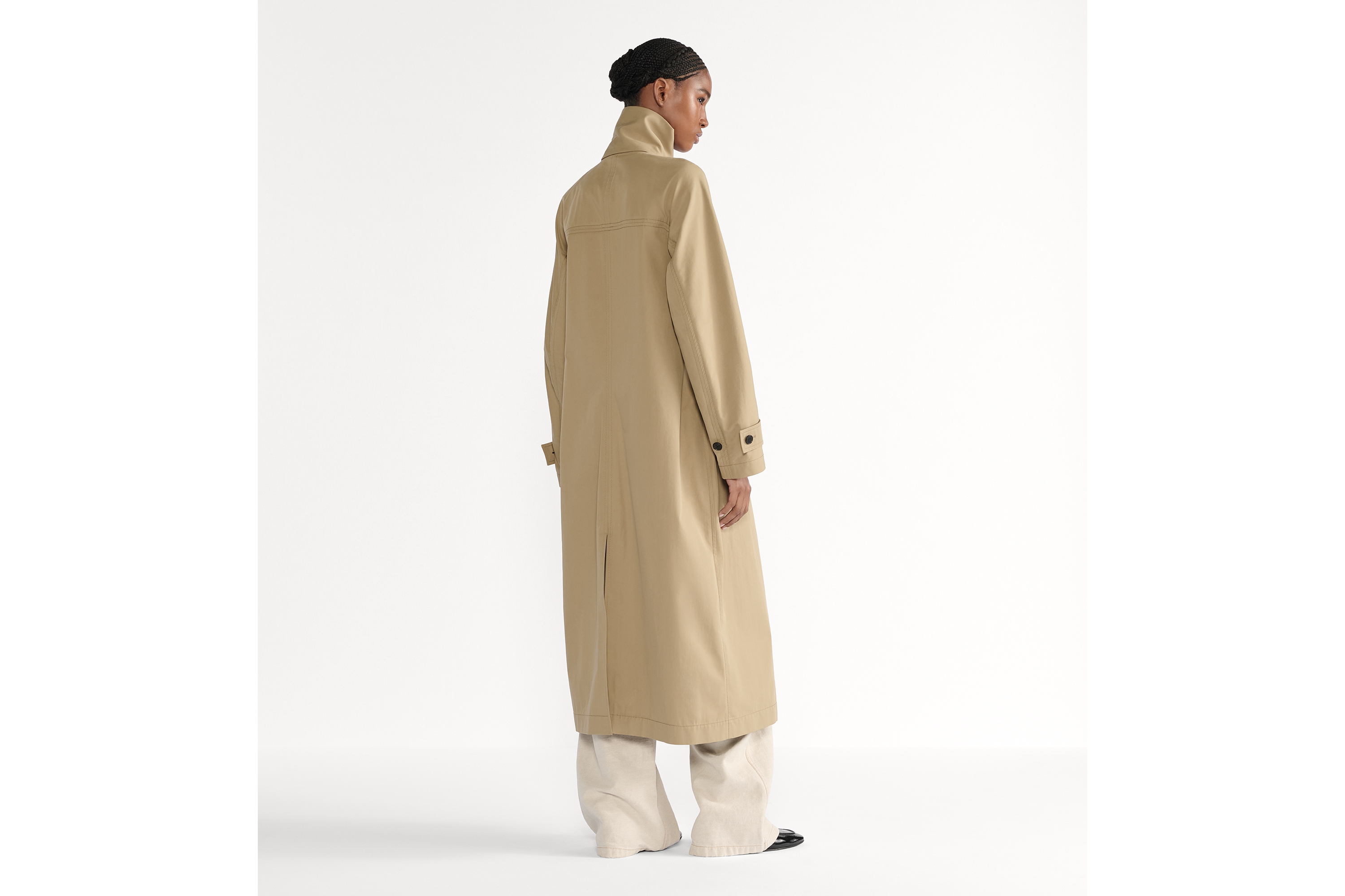 风衣 米色棉质华达呢面料搭配围巾式衣领 E03