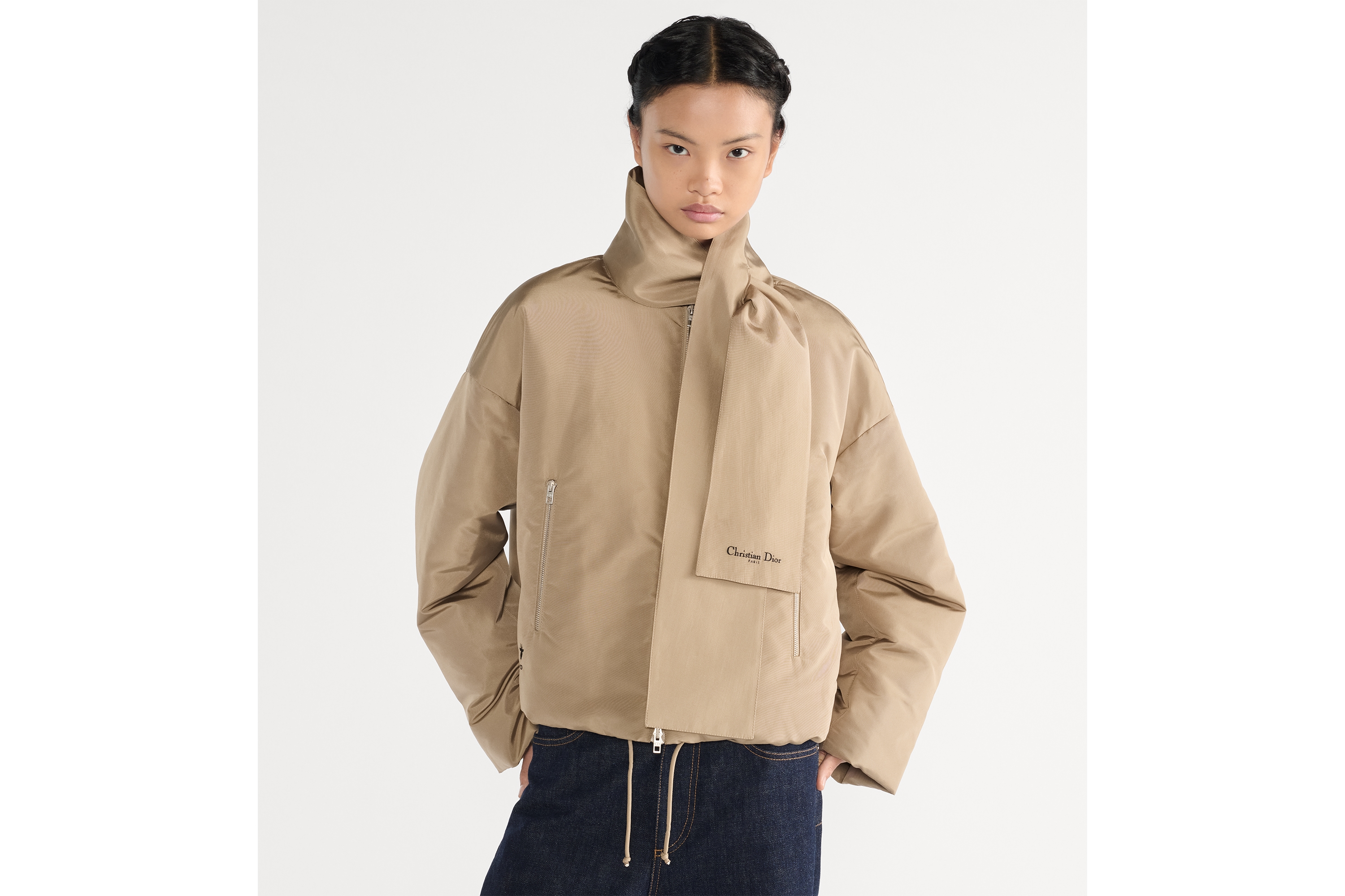 外套 米色带夹层罗缎锦面料搭配围巾式衣领 E04