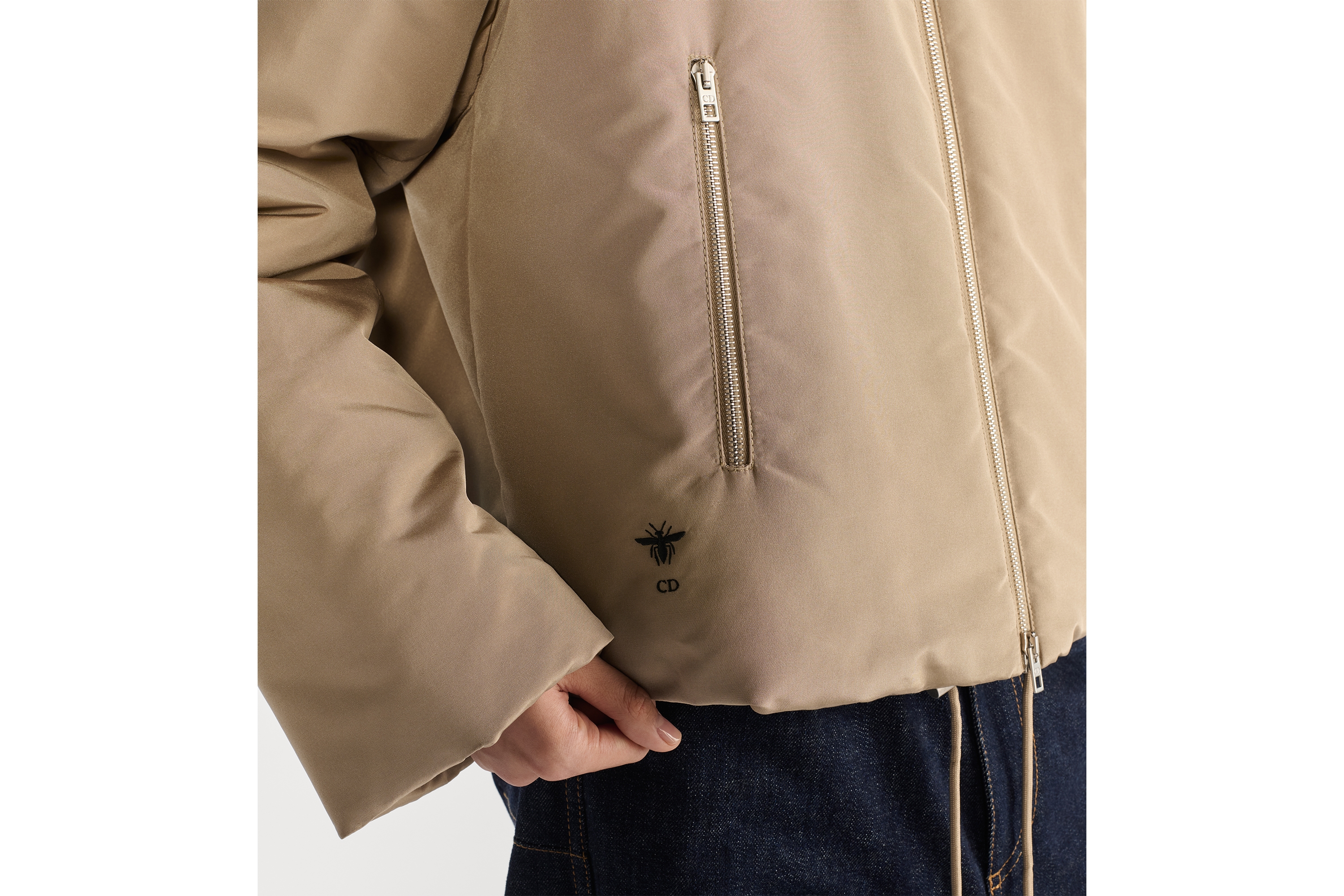 外套 米色带夹层罗缎锦面料搭配围巾式衣领 E13