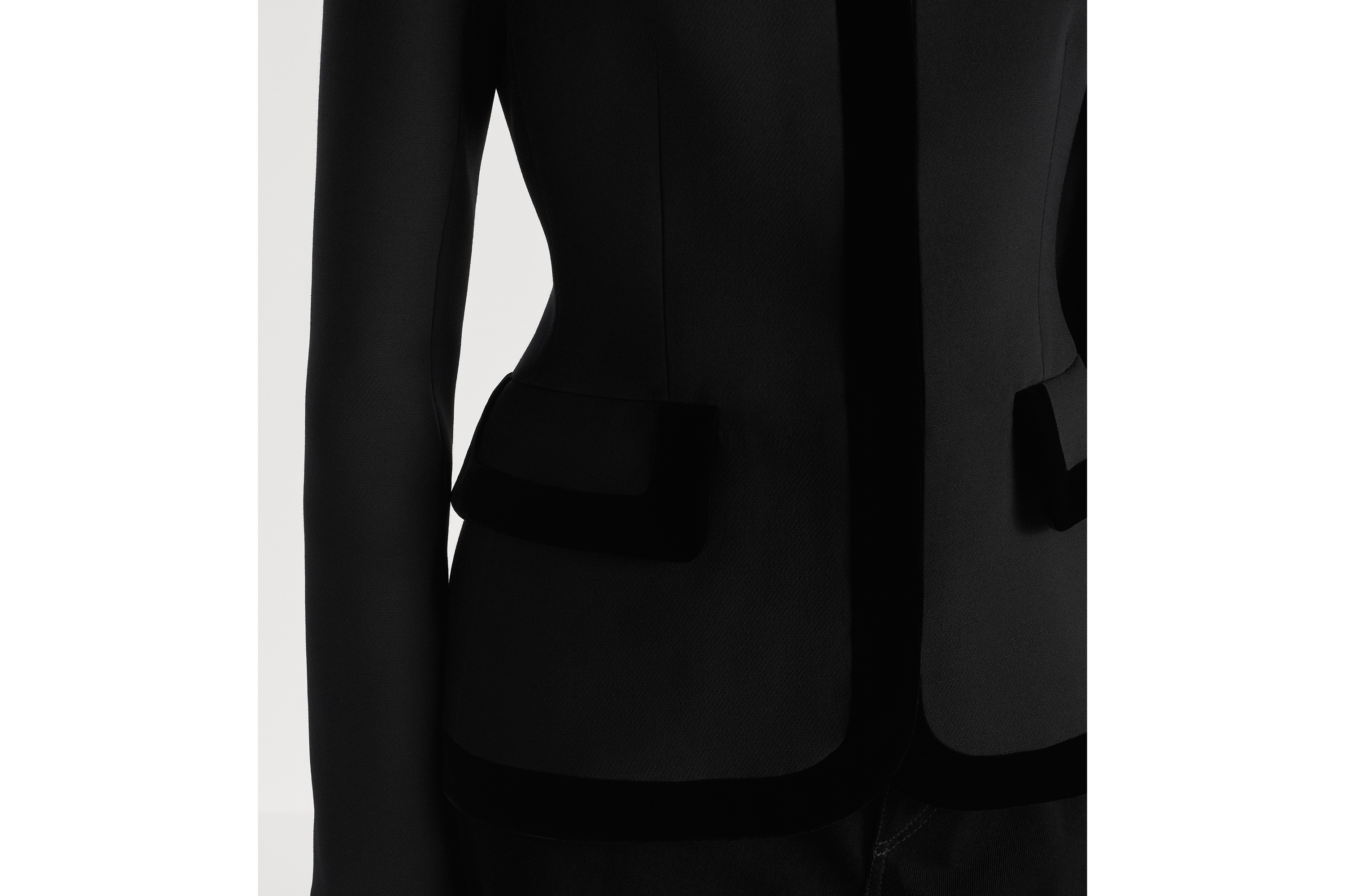 修身外套 黑色绵羊毛混纺面料 E13