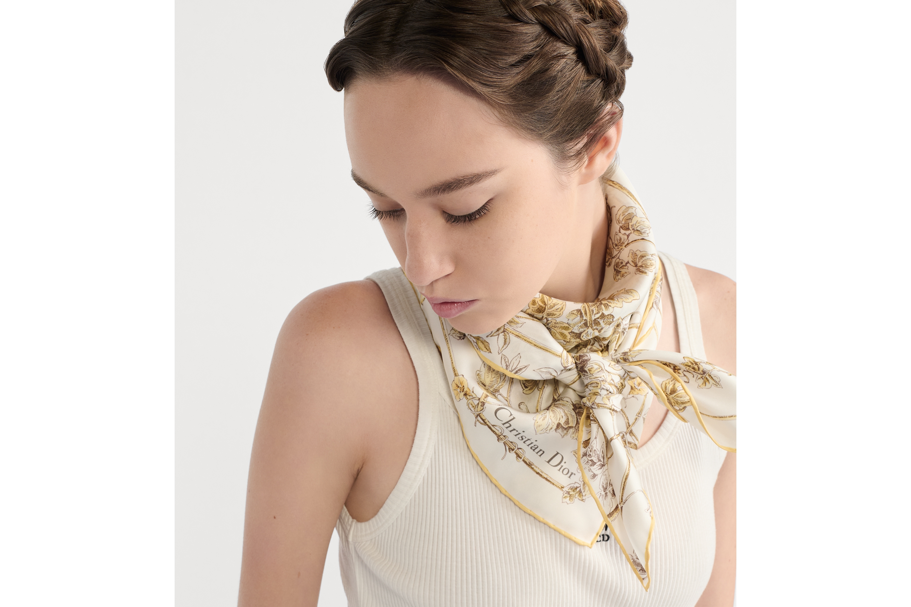 Dior 印花方巾 90 厘米白色和金色调桑蚕丝斜纹面料 Jardin D-Étoile 图案 E07