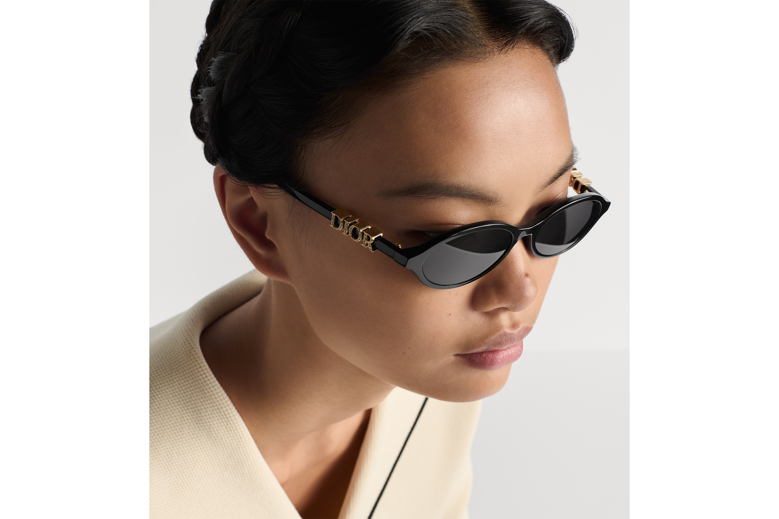 DiorTreasure R1F 太阳眼镜 黑色椭圆形镜框 E08