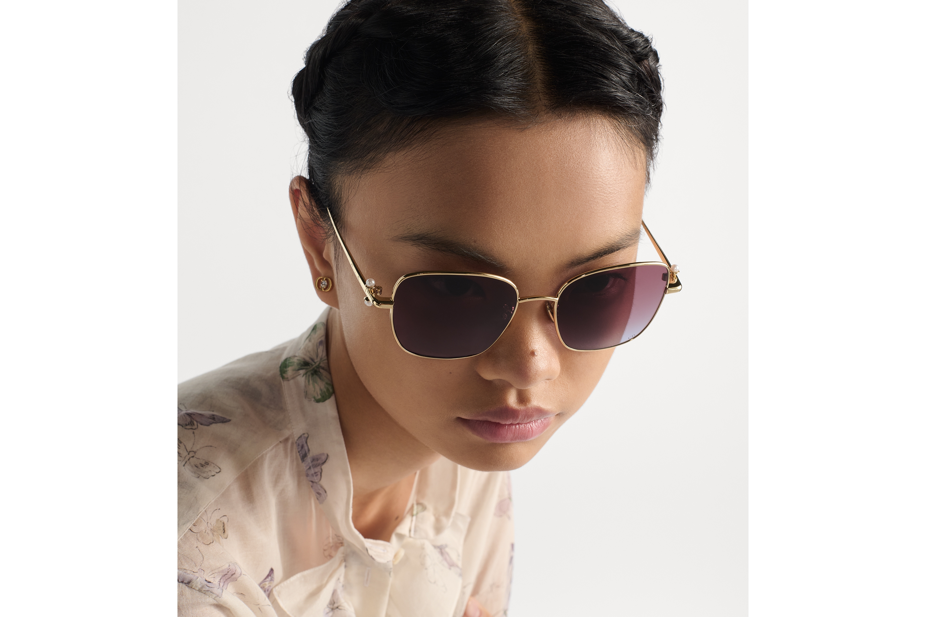 look_image_alt_prefix DiorTribales S1U 太阳眼镜 棕色至靛蓝色渐变正方形镜片 E08