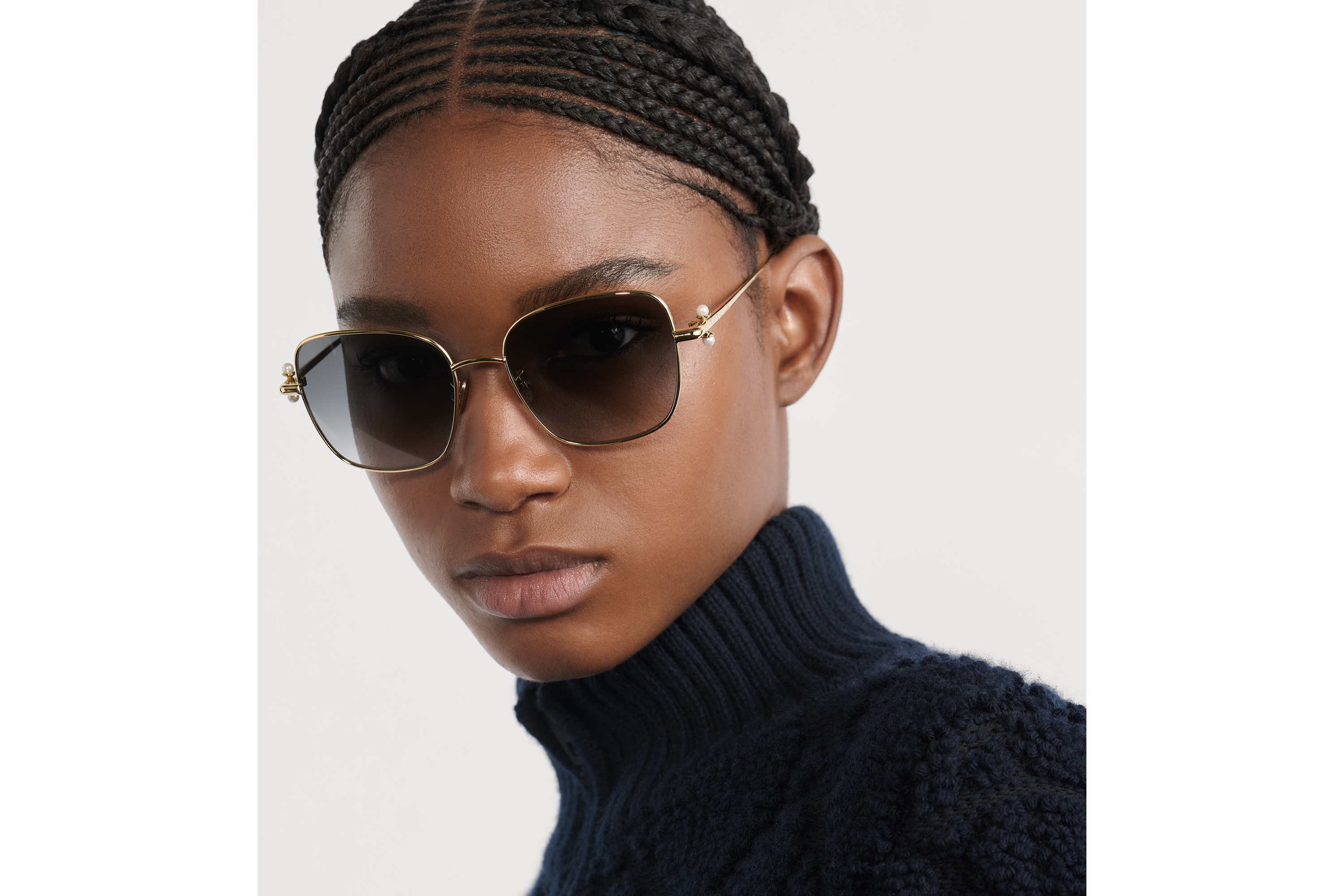 look_image_alt_prefix DiorTribales S1U 太阳眼镜 灰色渐变正方形镜片 E07