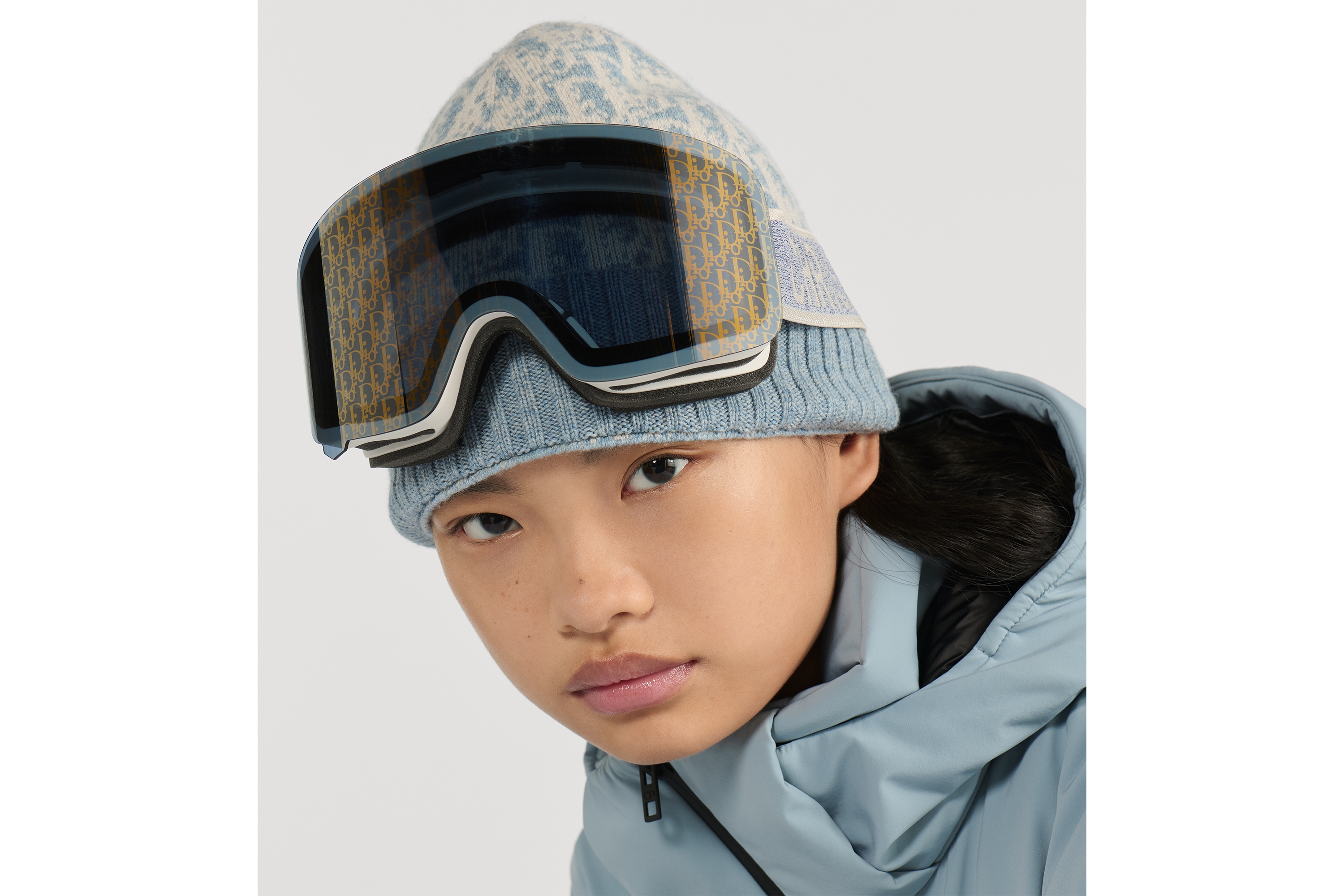 DiorAlps M3U 滑雪眼罩 哑光白色镜框 E07