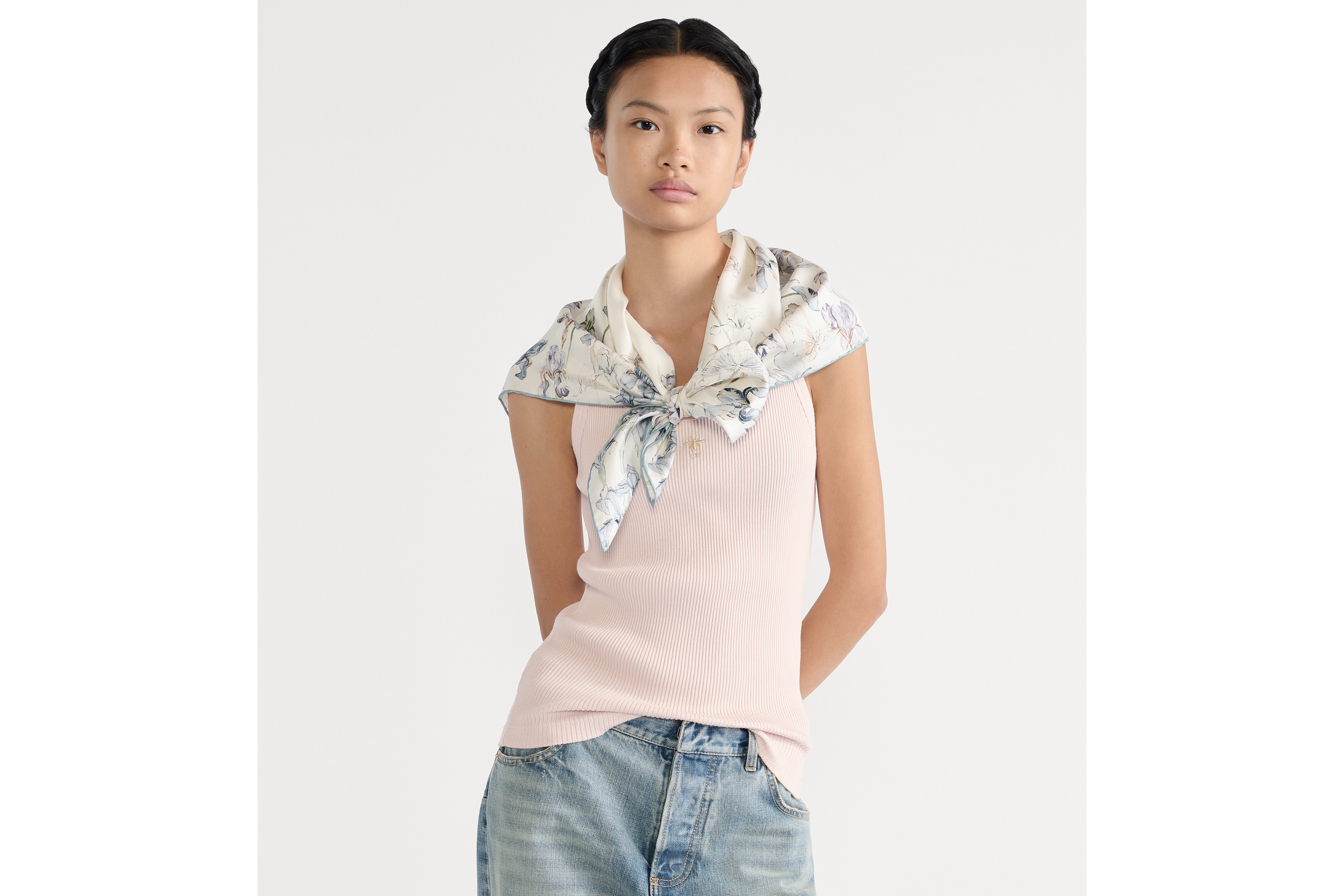 Dior 印花方巾 90 厘米天蓝色桑蚕丝斜纹面料 Butterflies & Iris 图案 E04