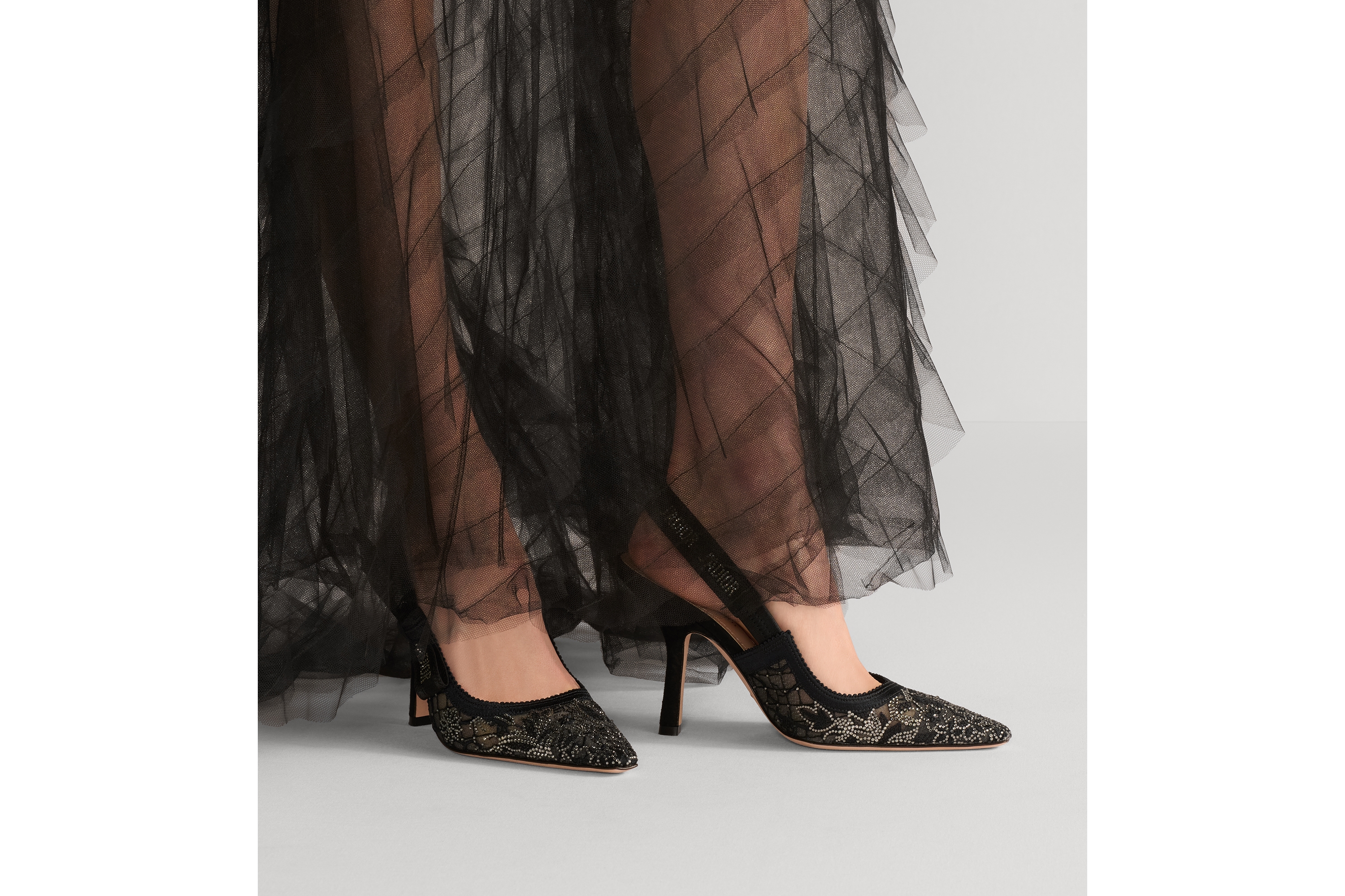 J'Adior 露跟高跟鞋 透明网面黑色 Millefiori 图案刺绣和银色调仿水晶 E15