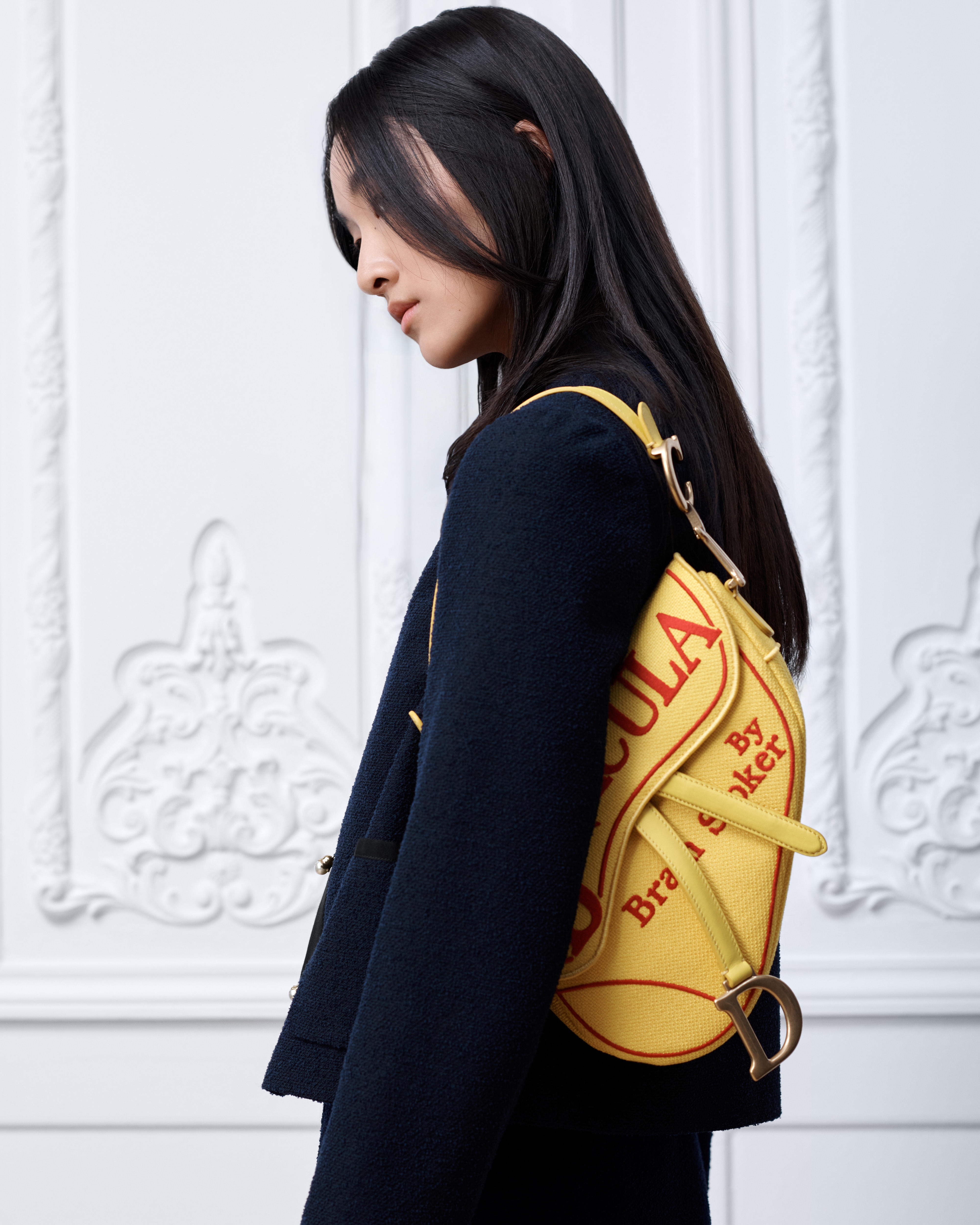 look_image_alt_prefix 马鞍包（附肩带） 黄色底色红色 Book Cover 刺绣 E05