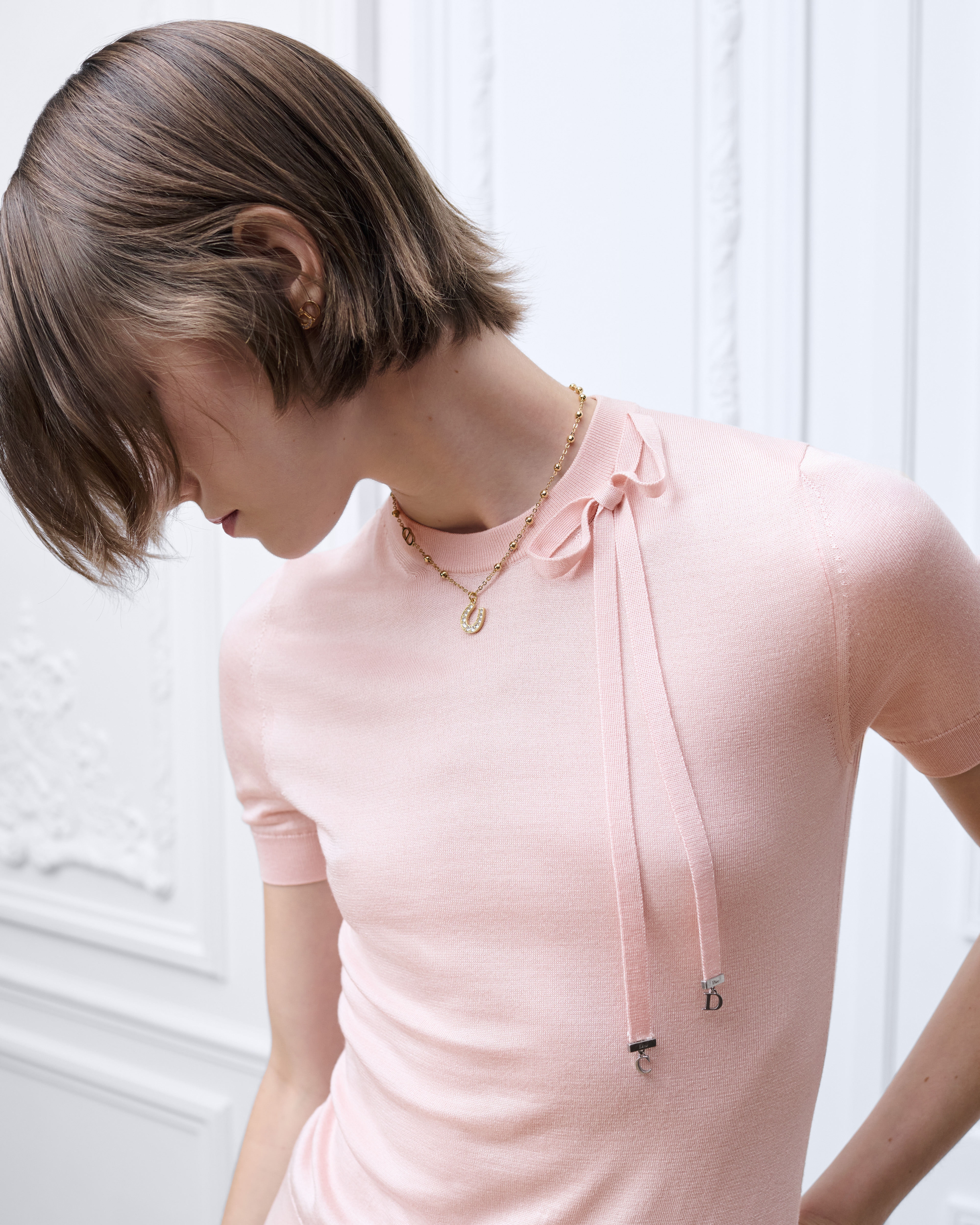 look_image_alt_prefix 短袖修身针织衫 粉色桑蚕丝针织面料 E08