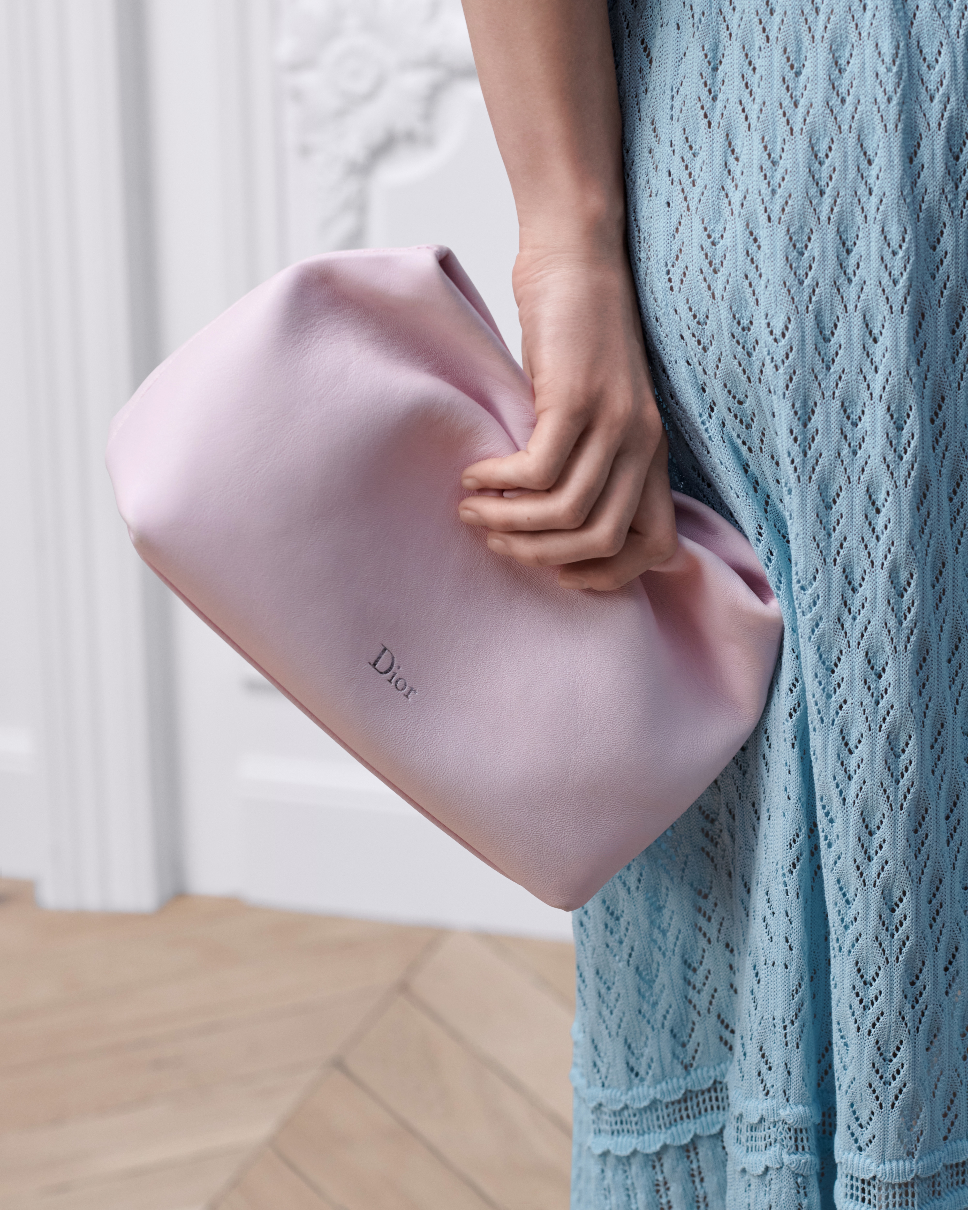 小号 Dior Bow 手袋 梦幻粉色羊皮革 E11