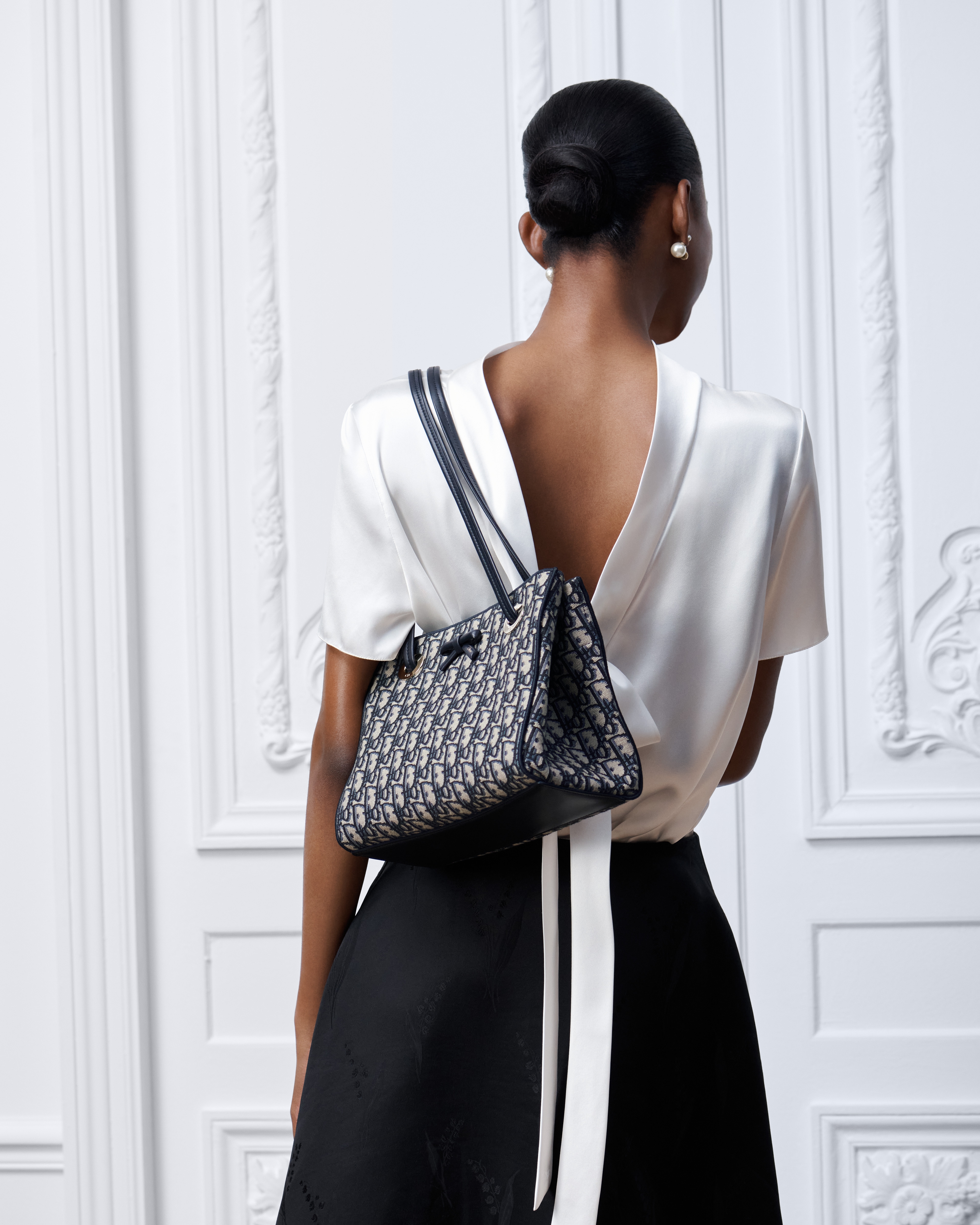 look_image_alt_prefix 小号购物袋 蓝色 Oblique 印花面料 E06