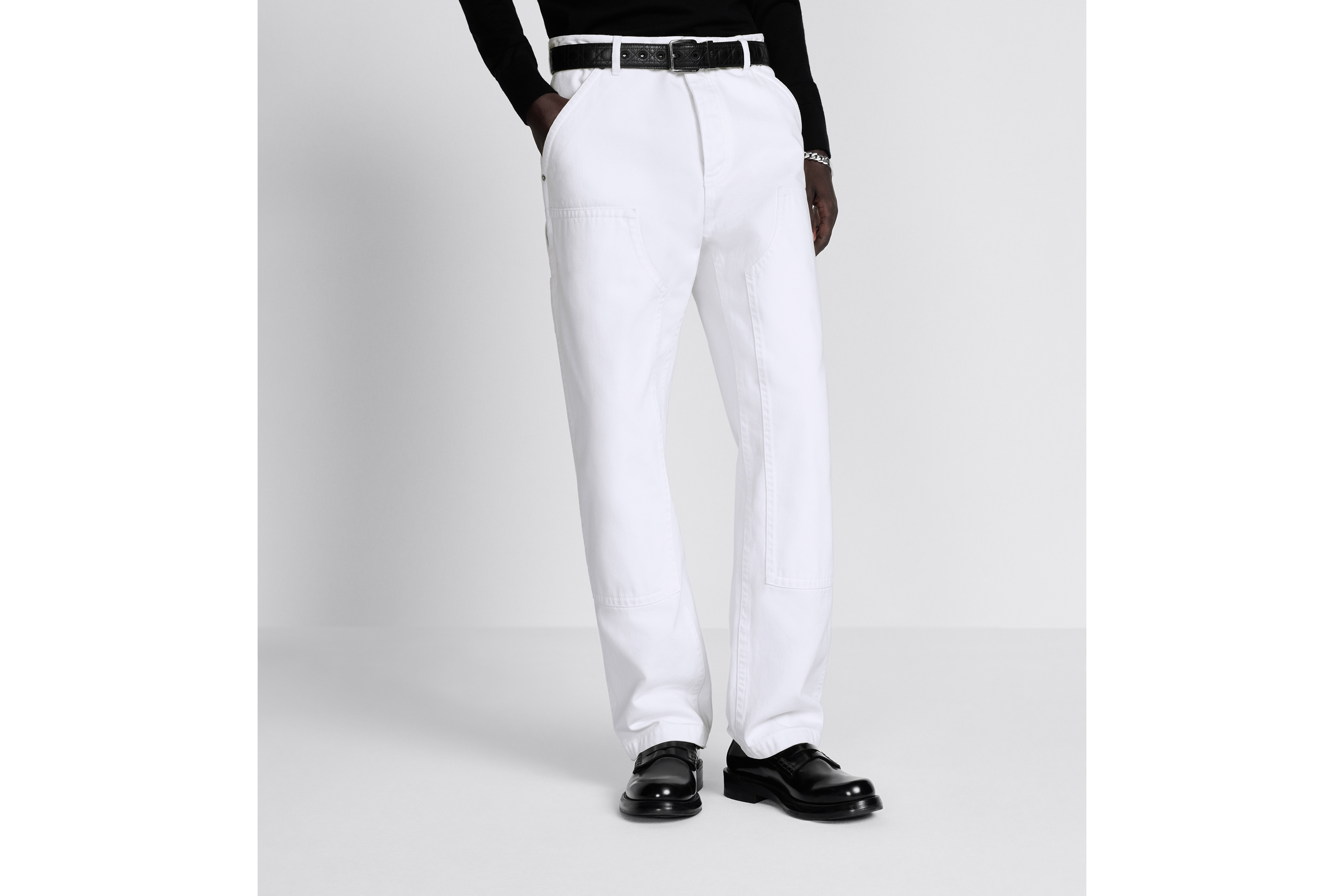 look_image_alt_prefix 工装牛仔裤 白色棉质斜纹面料 E13