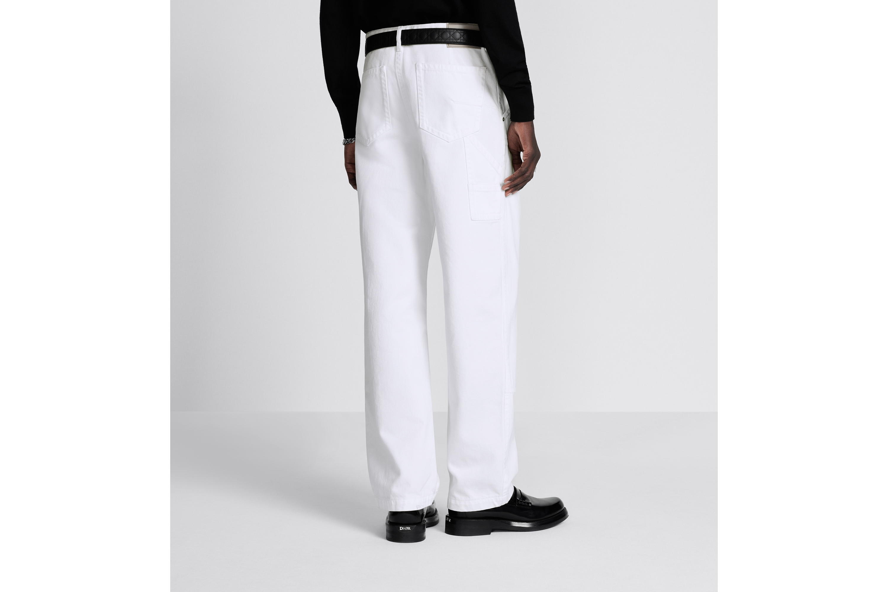 look_image_alt_prefix 工装牛仔裤 白色棉质斜纹面料 E15