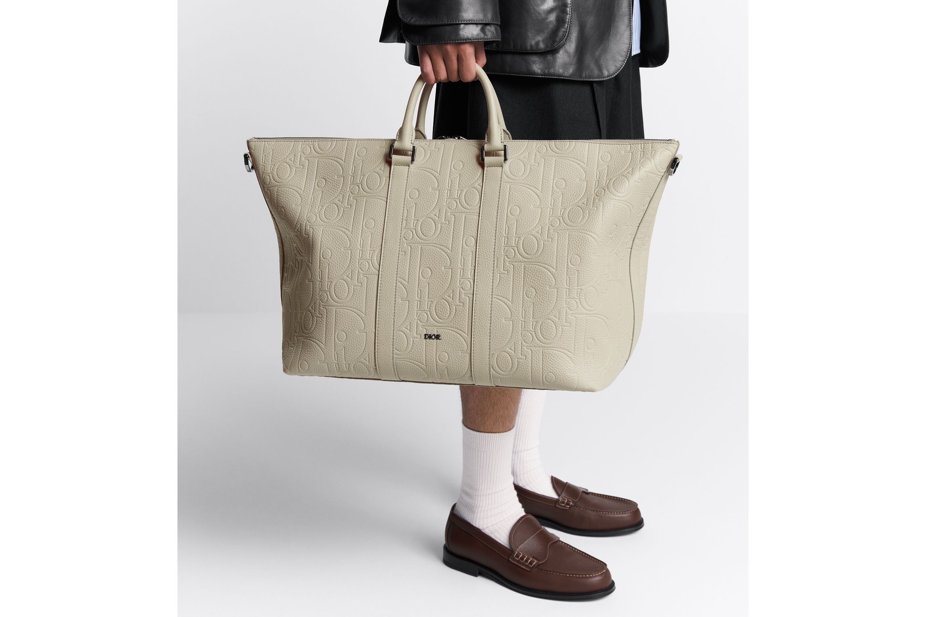 look_image_alt_prefix Weekender 40 手袋 米色 Dior Gravity 印花效果皮革和米色粒面牛皮革 E20