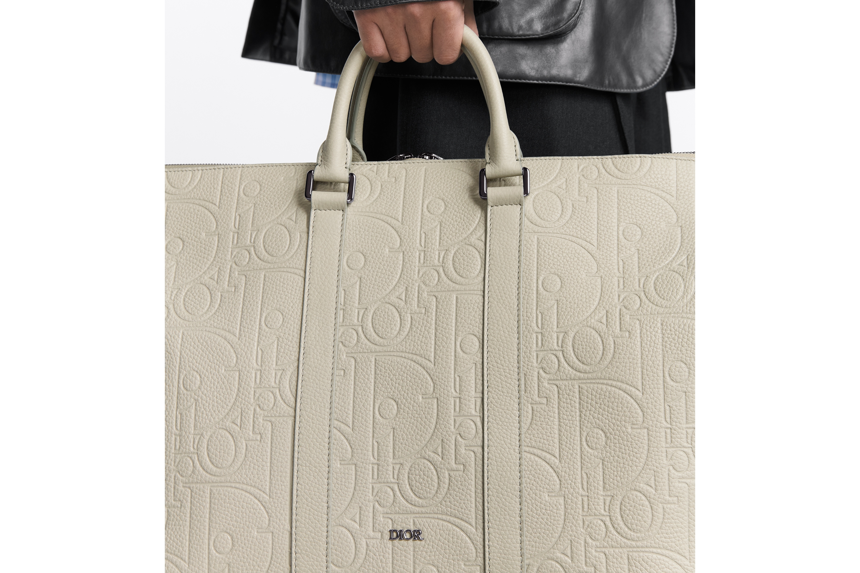 look_image_alt_prefix Weekender 40 手袋 米色 Dior Gravity 印花效果皮革和米色粒面牛皮革 E21