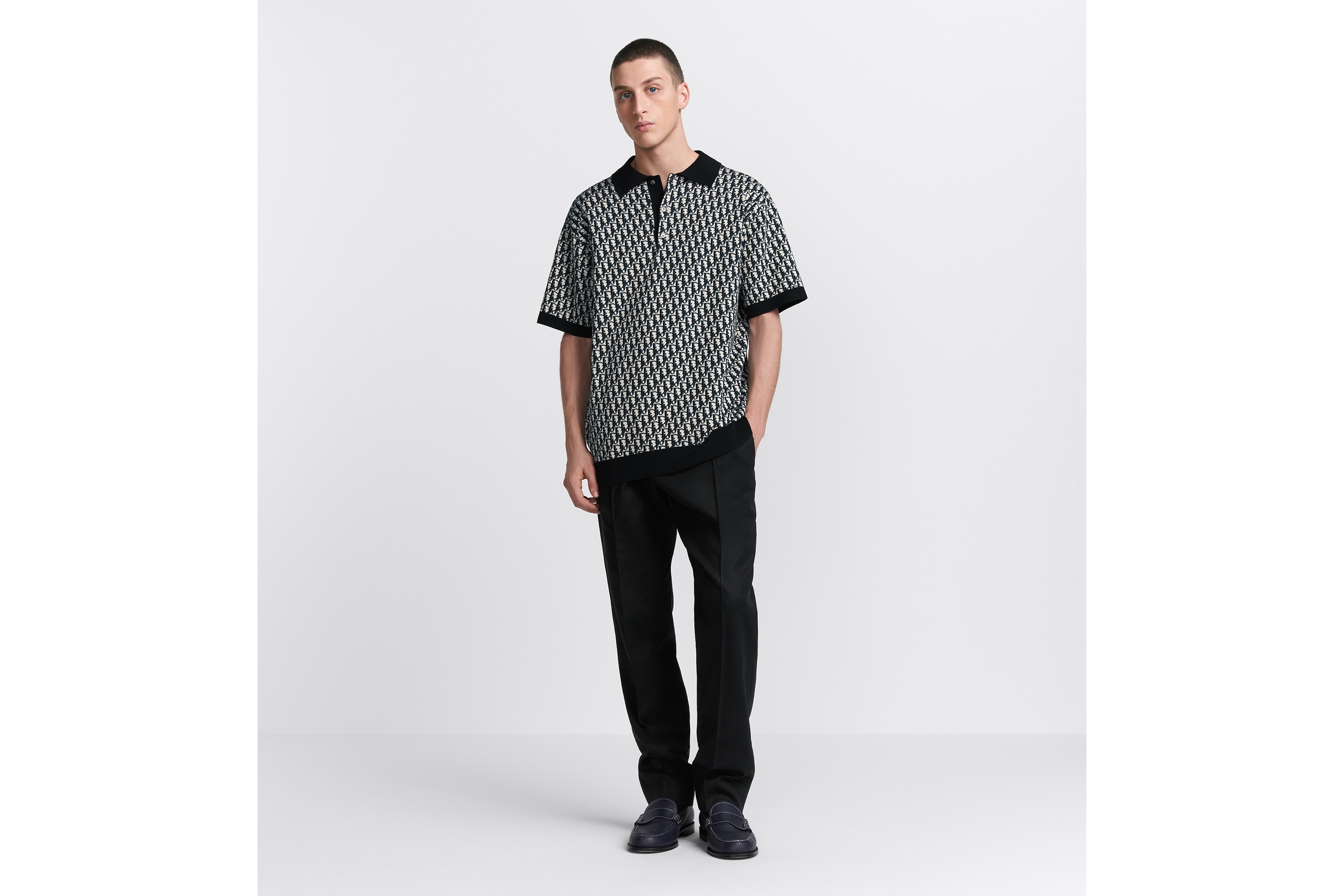 look_image_alt_prefix 运动长裤 黑色棉质斜纹面料 Christian Dior Couture 标签 E11