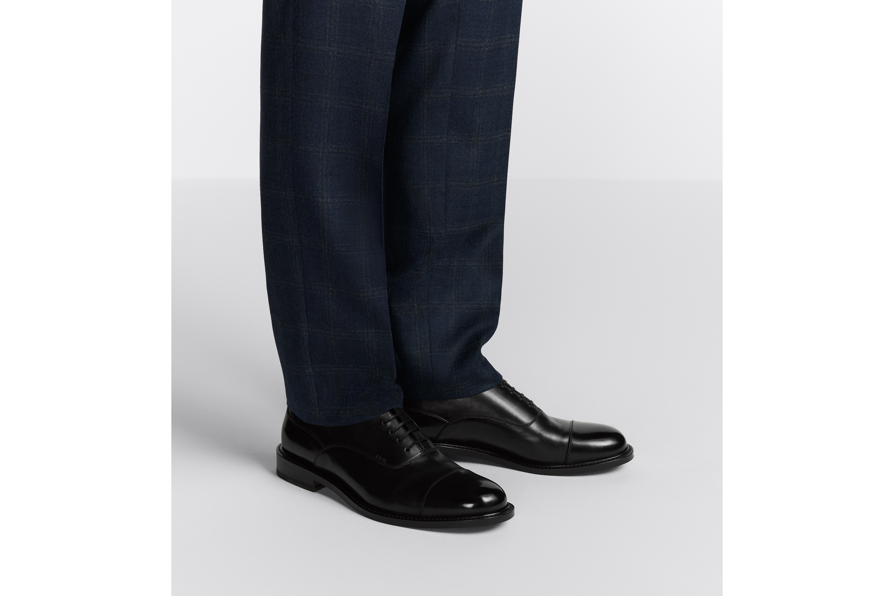 Dior Embassy 牛津鞋 黑色亮面牛皮革 E23