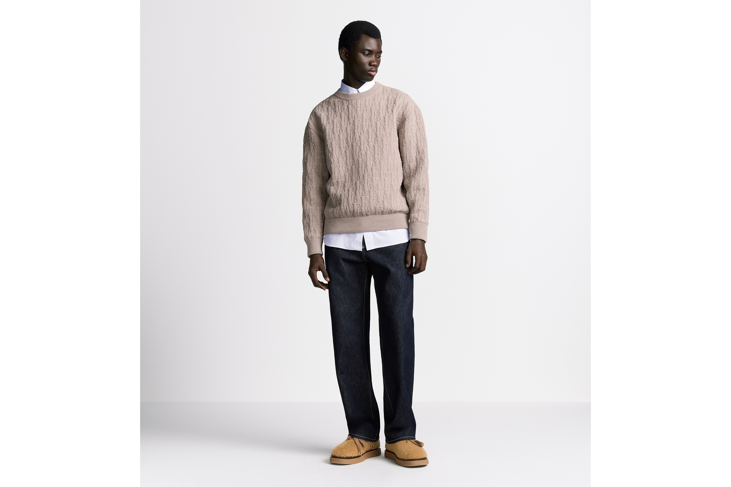 look_image_alt_prefix 针织衫 米色棉质混纺提花面料 Oblique 印花 E08