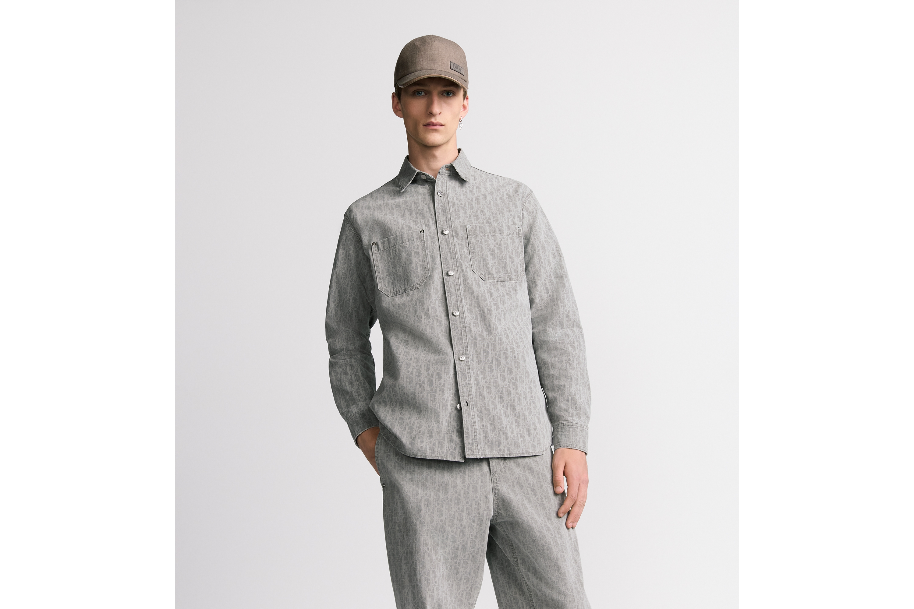 look_image_alt_prefix 外套衬衫 灰色棉质牛仔布 Oblique 印花 E07