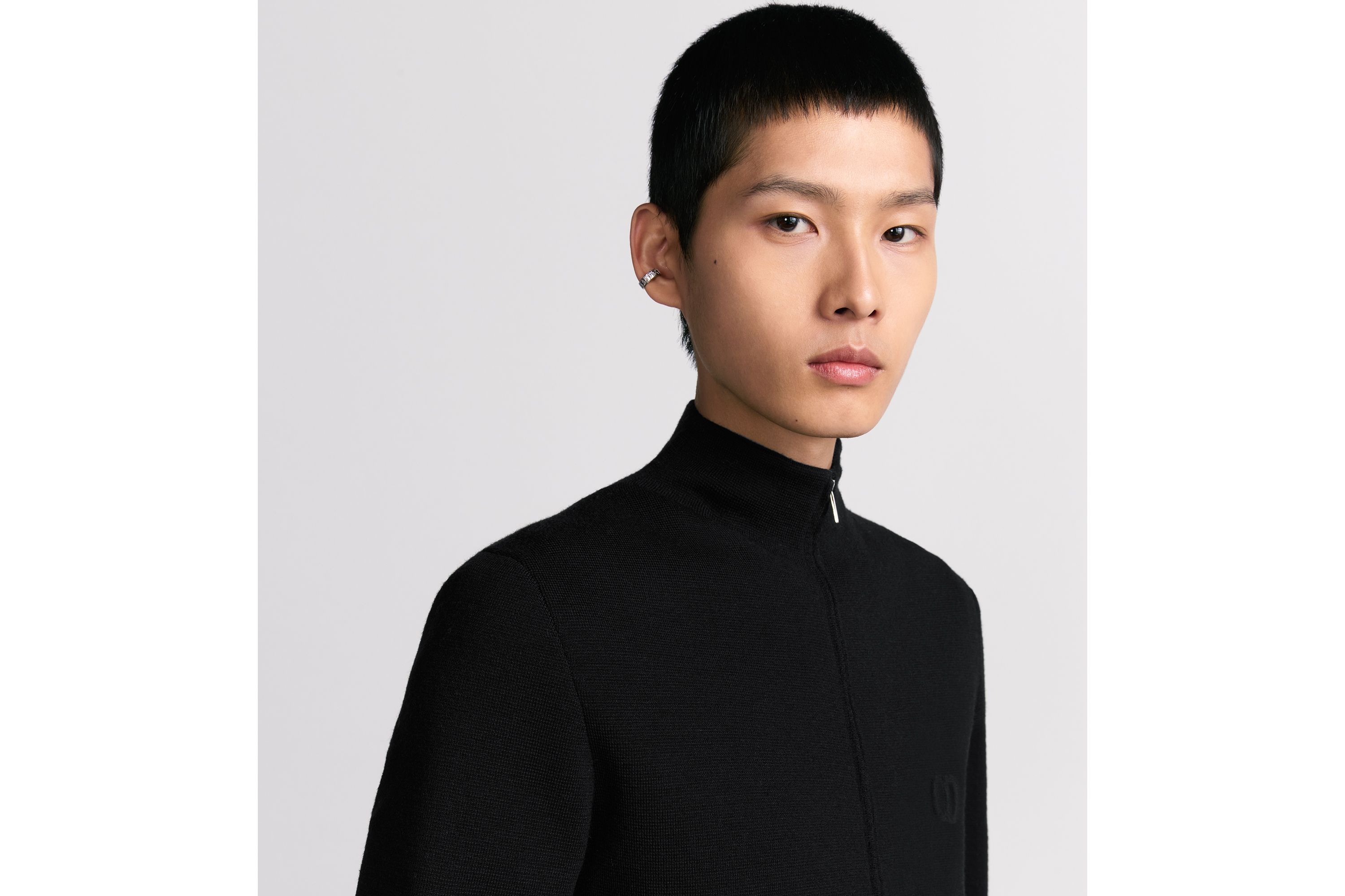 look_image_alt_prefix 拉链针织衫 黑色绵羊毛针织面料 CD Icon 刺绣 E10