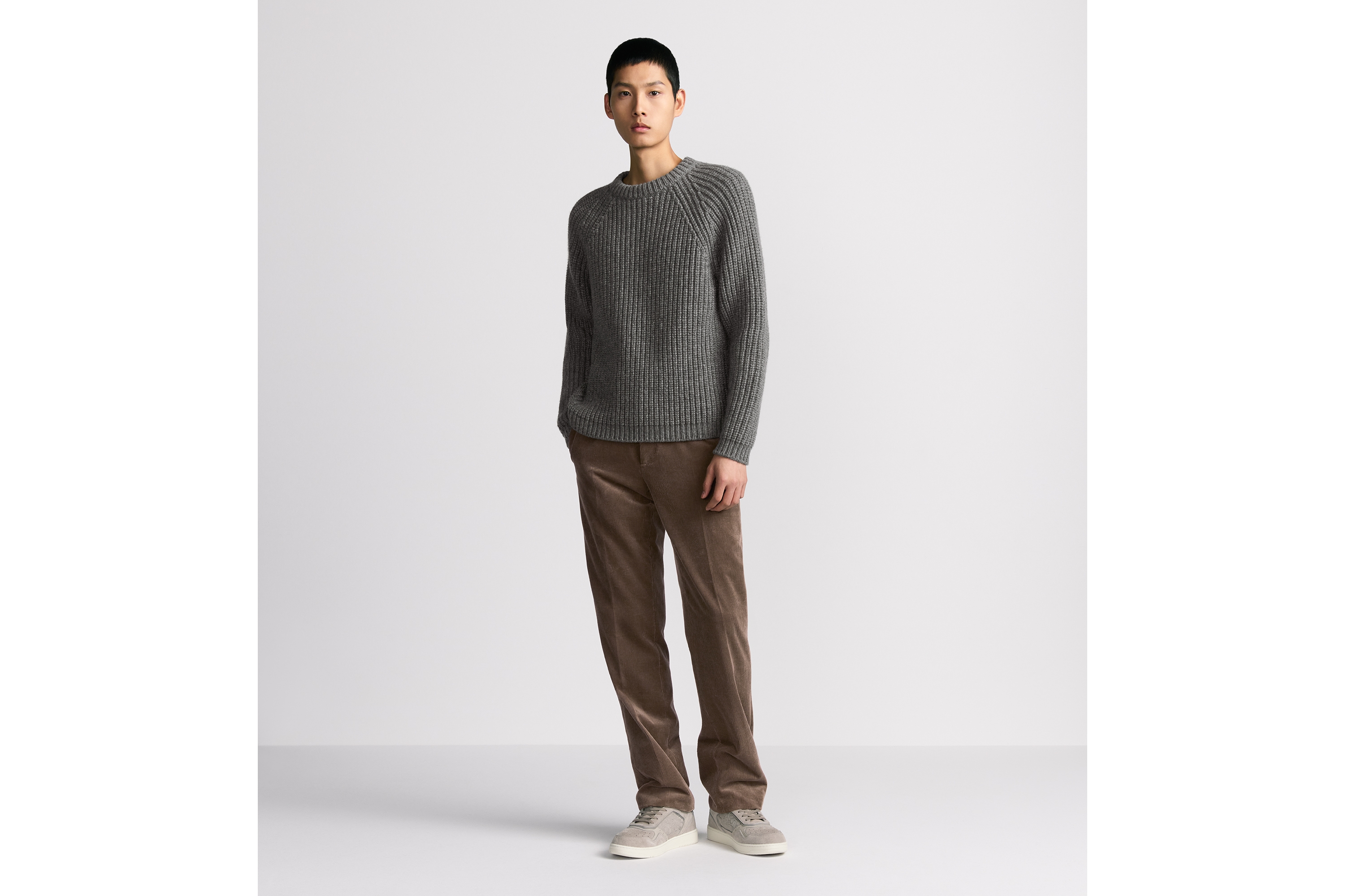 look_image_alt_prefix Dior Icons 针织衫 灰色山羊绒织物 E08