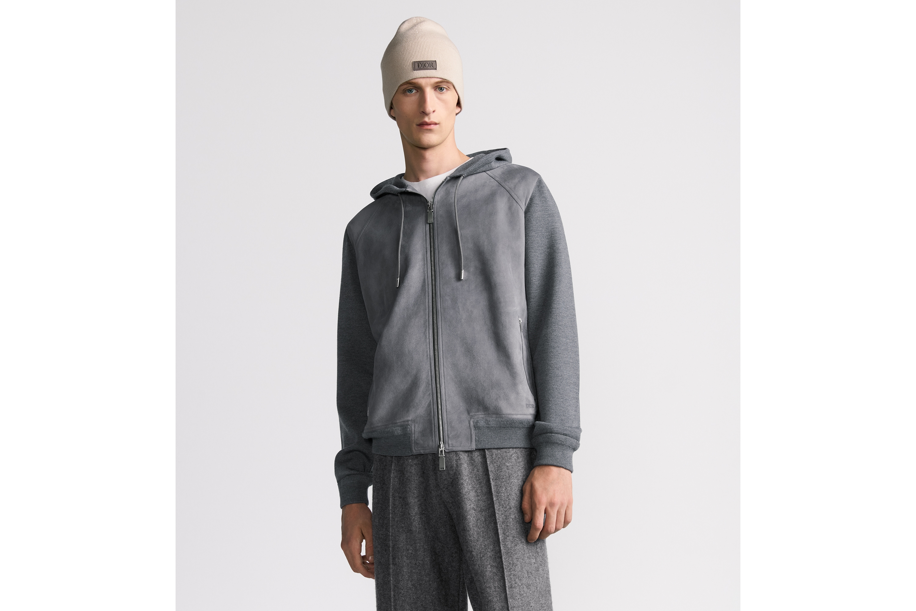 look_image_alt_prefix Dior Icons 拉链连帽运动衫 灰色绵羊毛针织面料和绒面革 E07