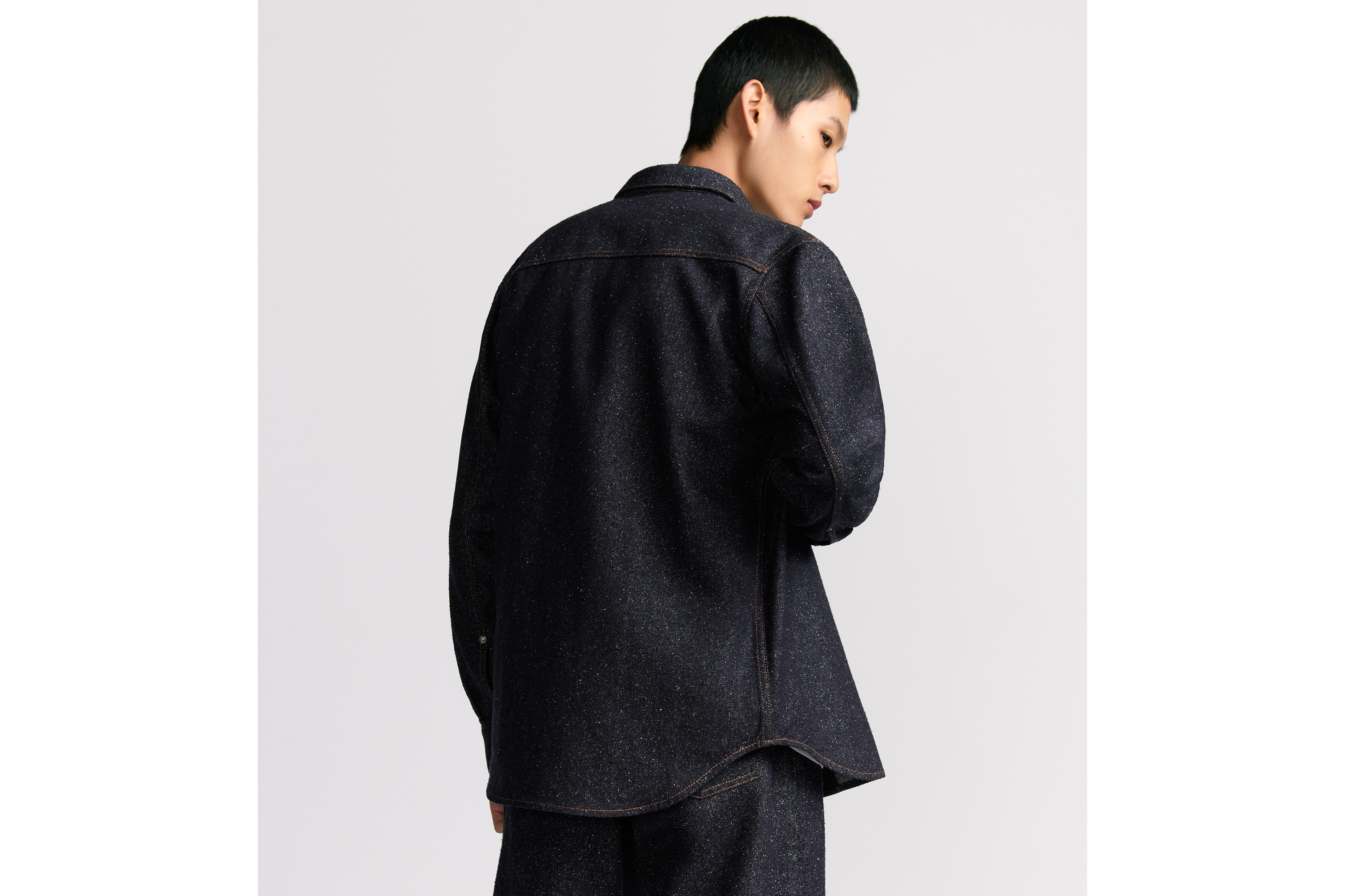 look_image_alt_prefix Dior Icons 外套衬衫 海军蓝色桑蚕丝斜纹面料 E03