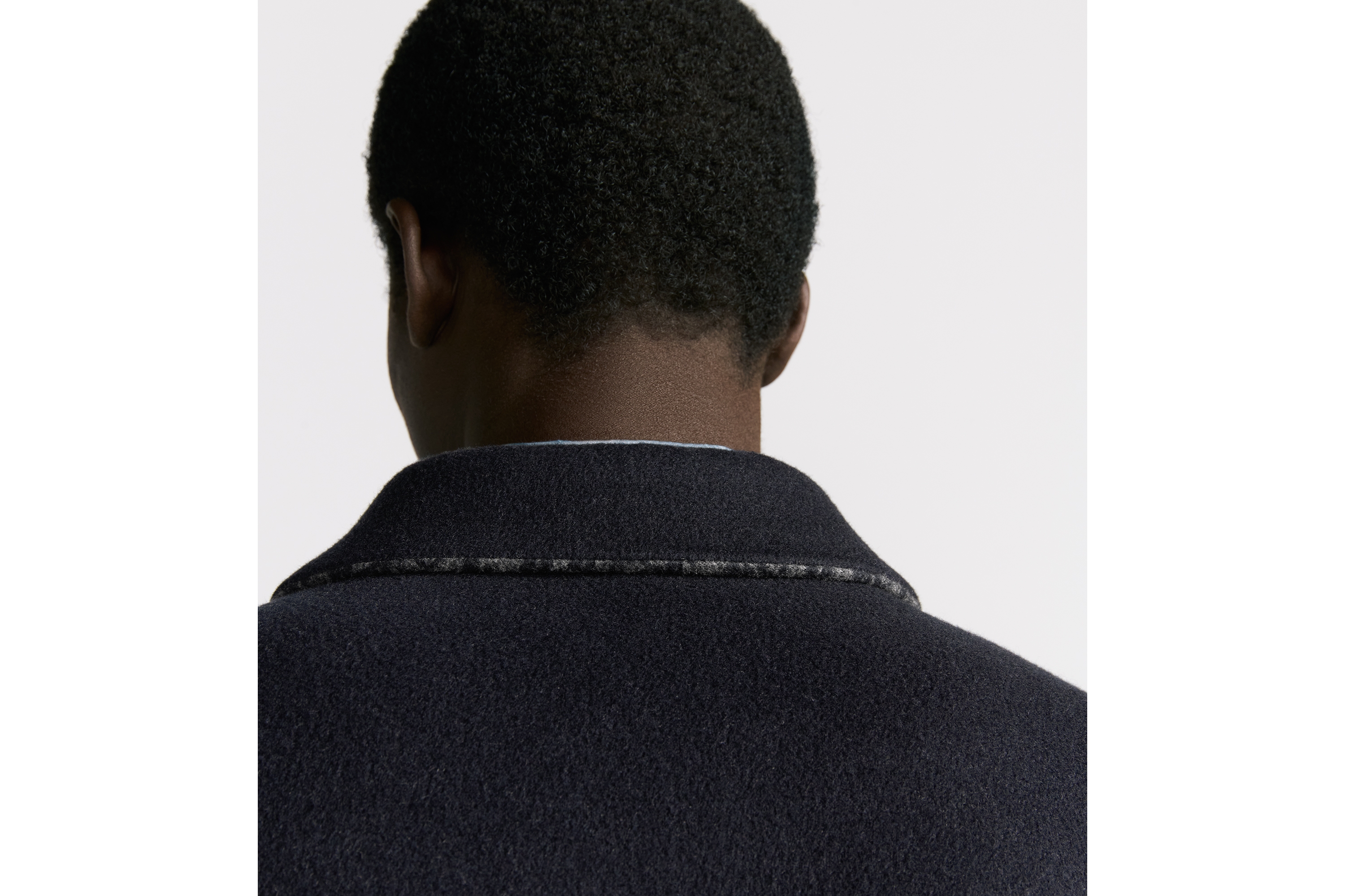 look_image_alt_prefix Dior Icons 工装夹克 海军蓝色双面绵羊毛和山羊绒混纺面料 E21