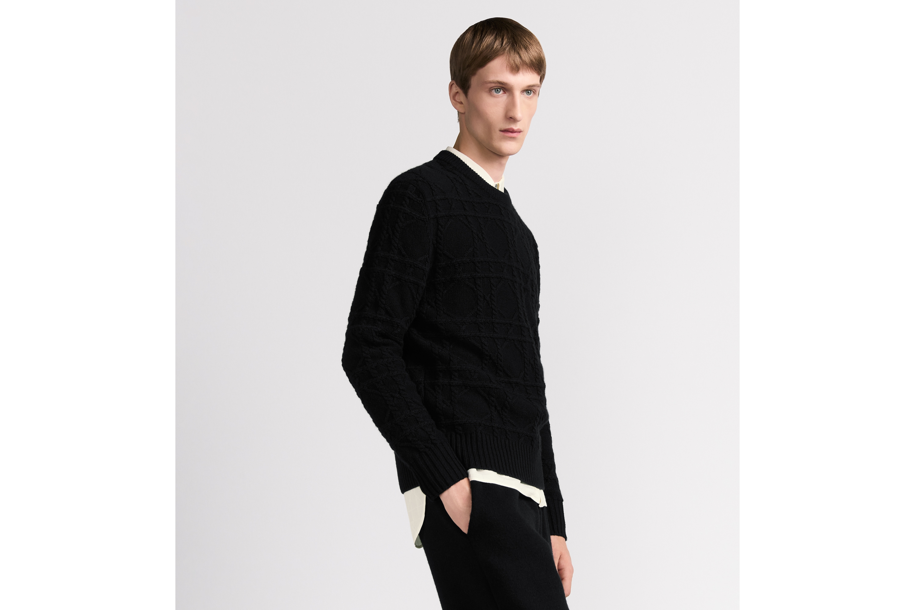 look_image_alt_prefix Dior Icons 针织衫 黑色山羊绒织物藤格纹 E07