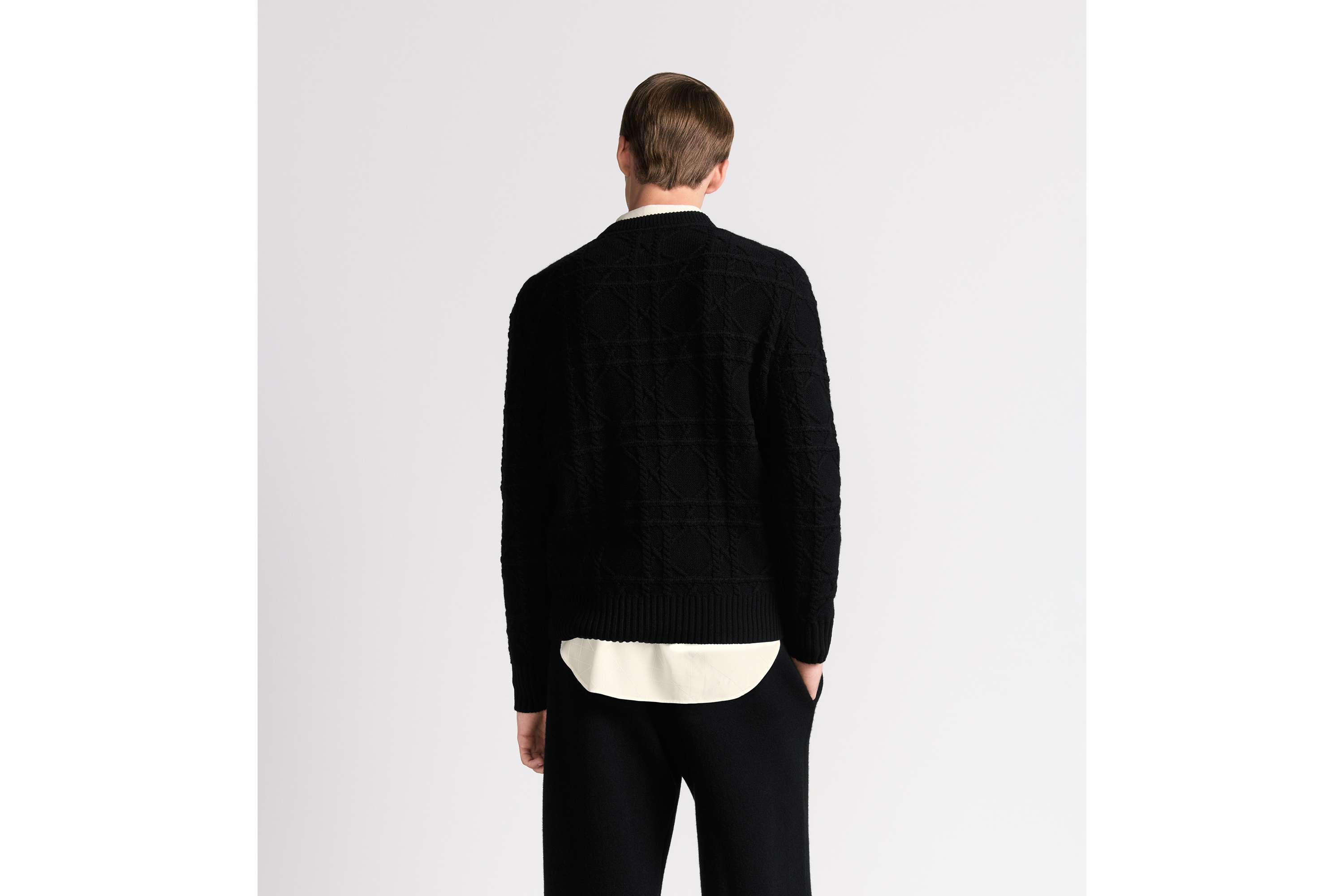 look_image_alt_prefix Dior Icons 针织衫 黑色山羊绒织物藤格纹 E09