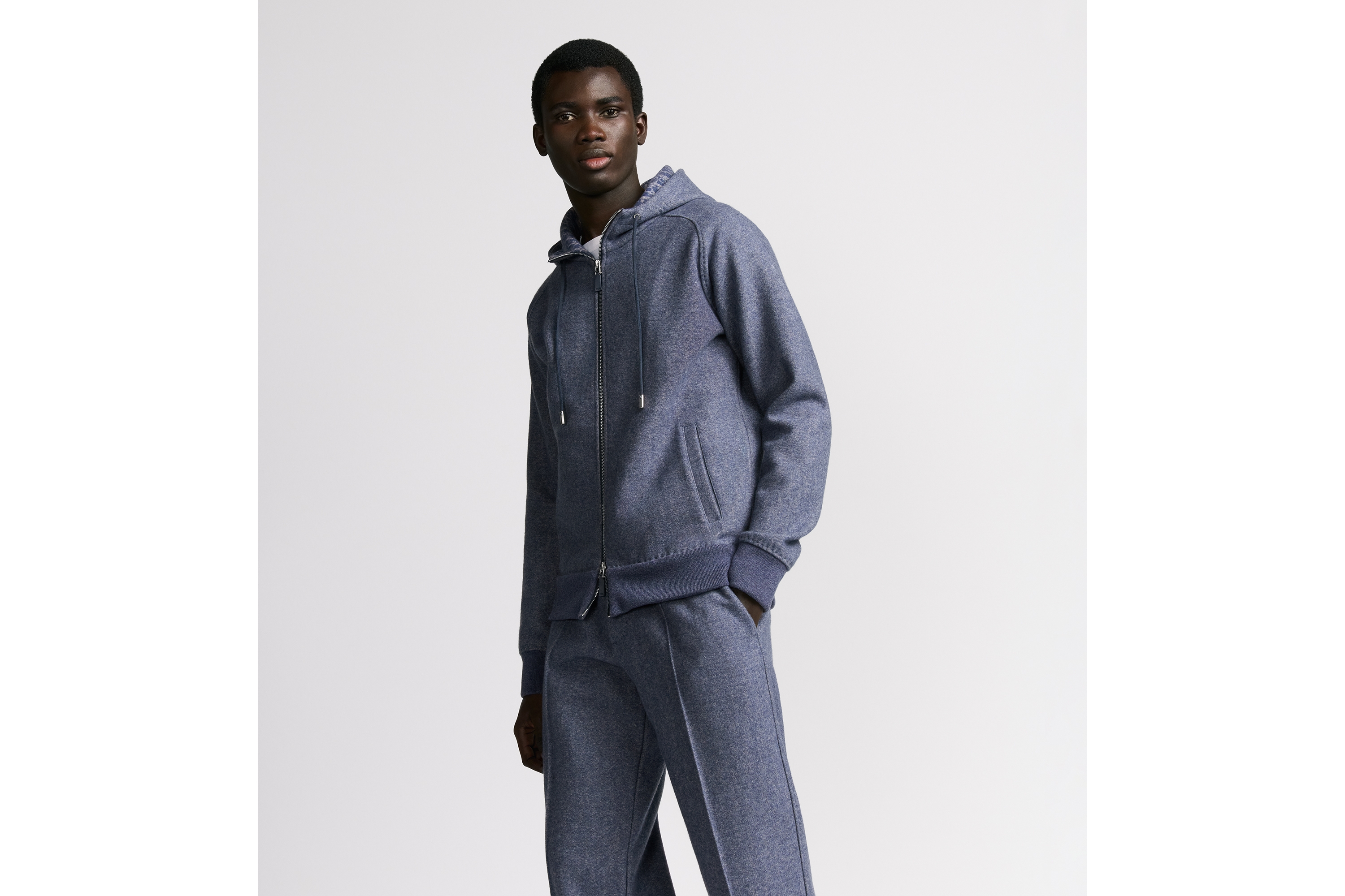 look_image_alt_prefix Dior Icons 连帽运动夹克 蓝色山羊绒混纺提花面料 E01