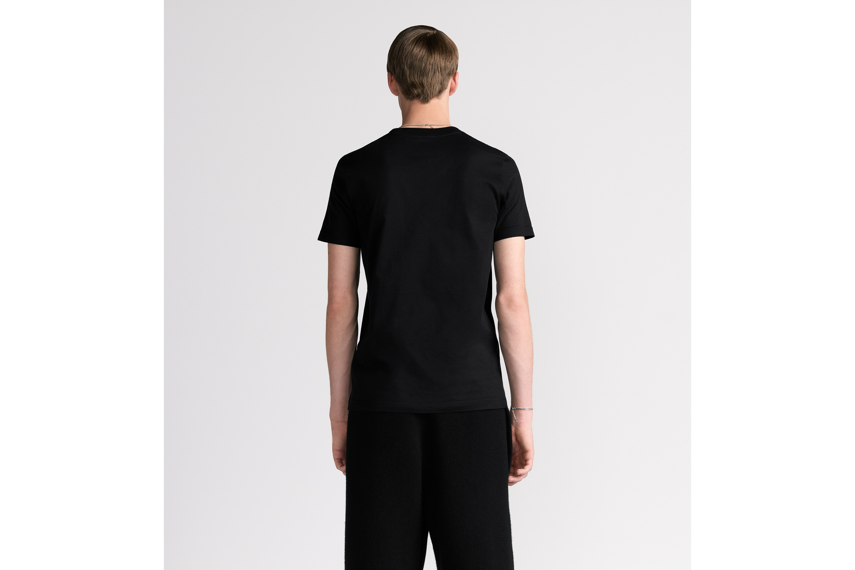 Dior Icons 常规版型 T 恤 黑色海岛棉质平纹针织面料 E09