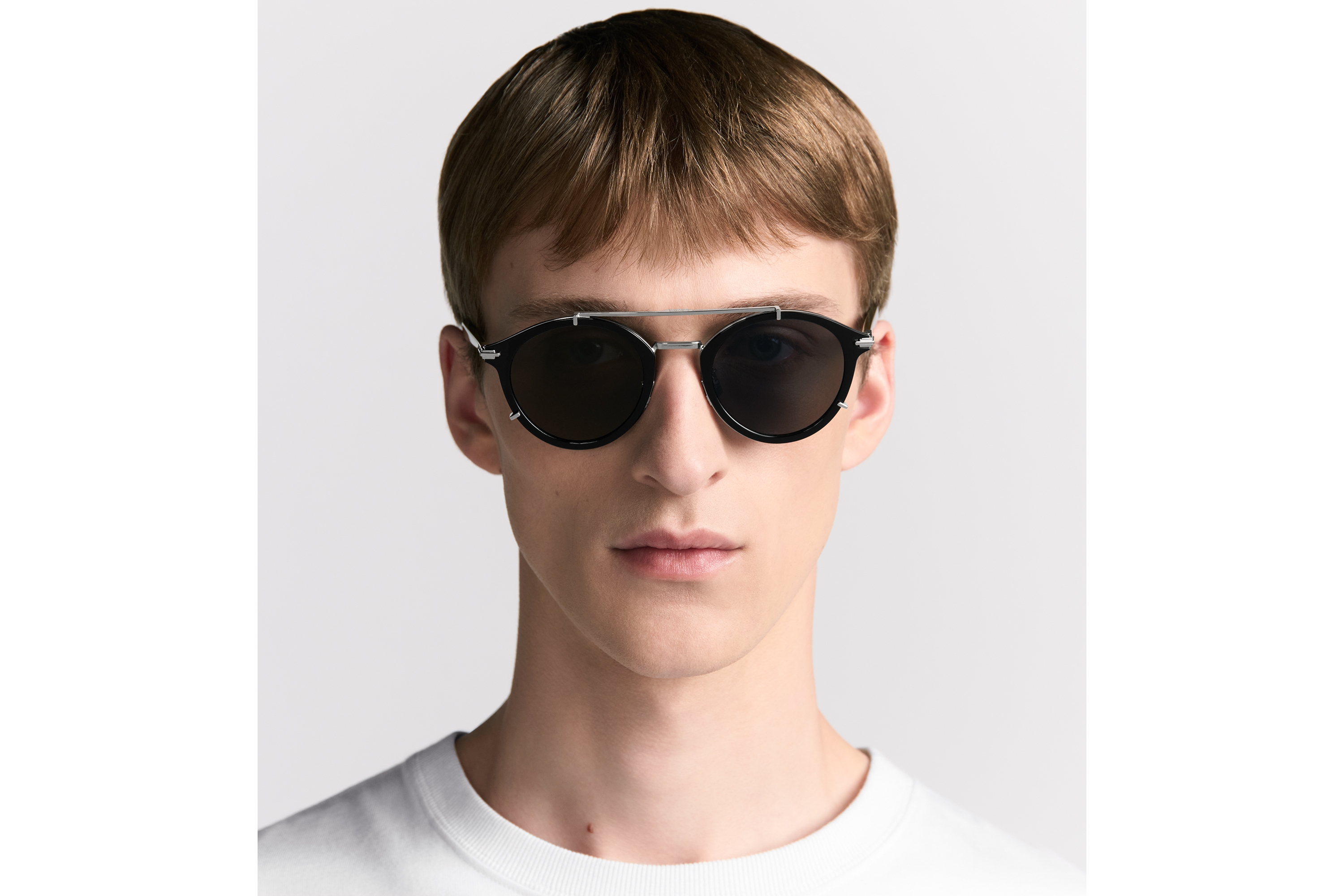 look_image_alt_prefix DiorBlackSuit R7U 太阳眼镜 黑色生物醋酸纤维潘托斯镜框 E29