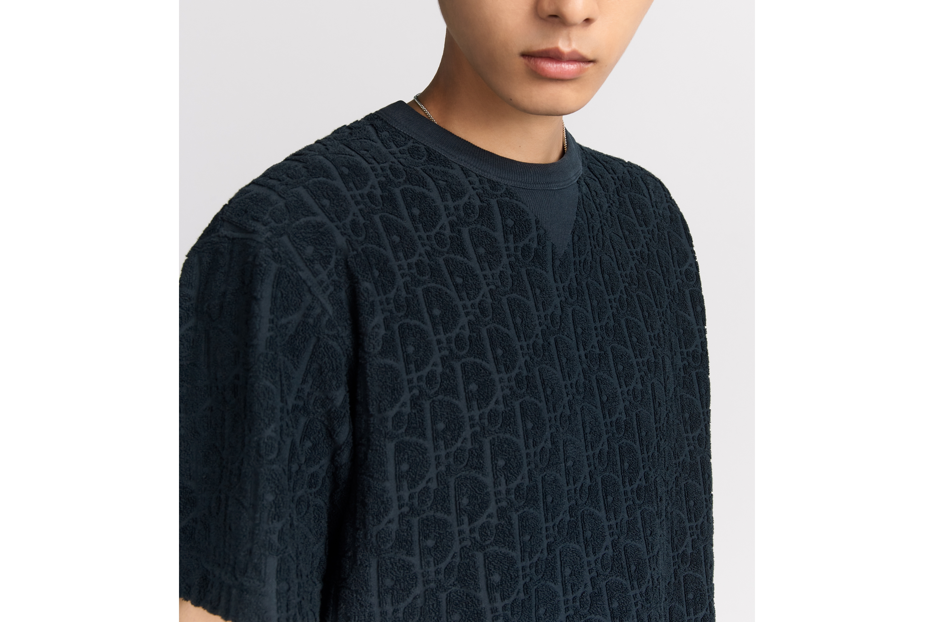 look_image_alt_prefix 宽松版型 T 恤 海军蓝色棉质毛圈面料 Oblique 印花 E10